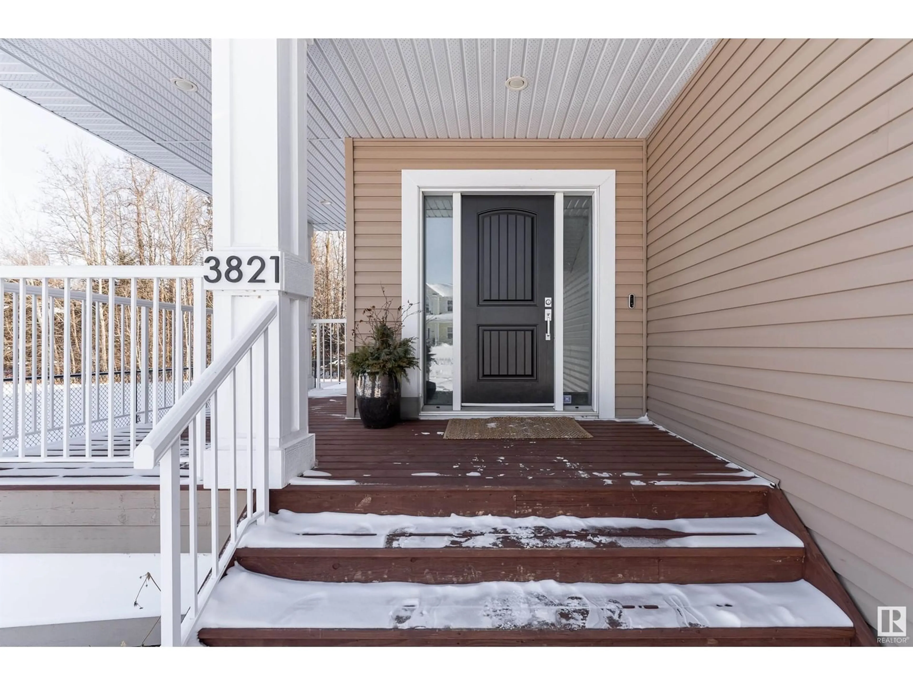 Indoor entryway for 3821 47 ST, Gibbons Alberta T0A1N0