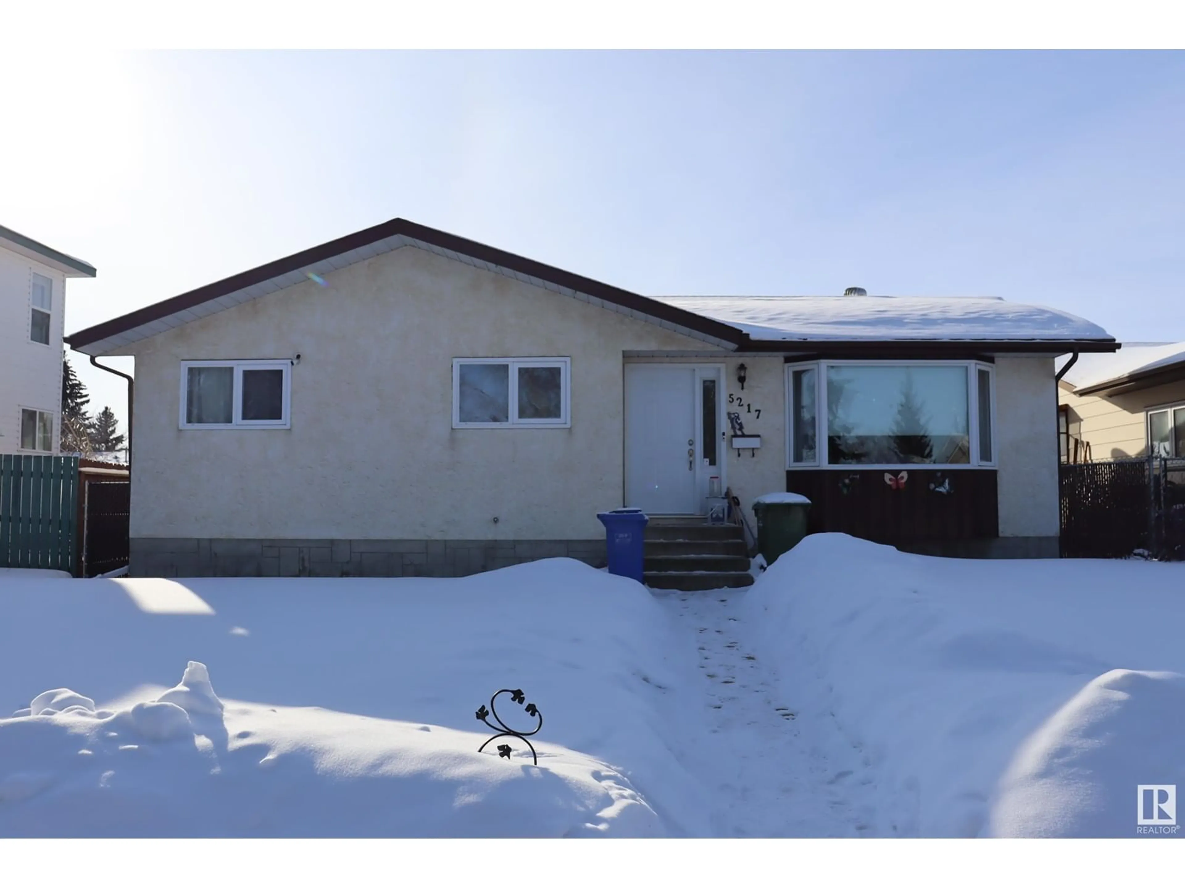 Unknown for 5217 38 ave, Wetaskiwin Alberta T9A2L9