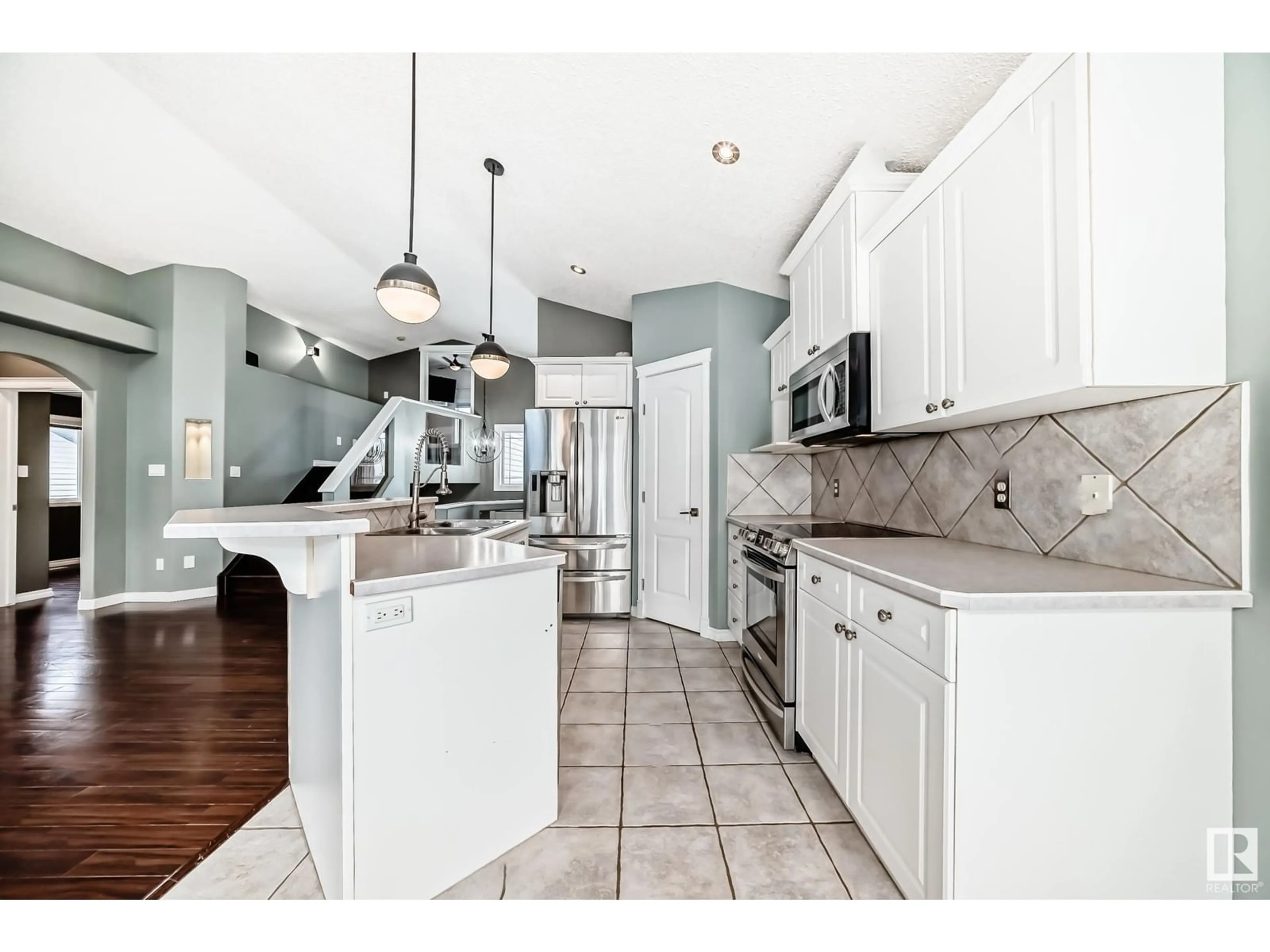 Open concept kitchen, ceramic/tile floor for 42 DELWOOD PL, St. Albert Alberta T5S0K9