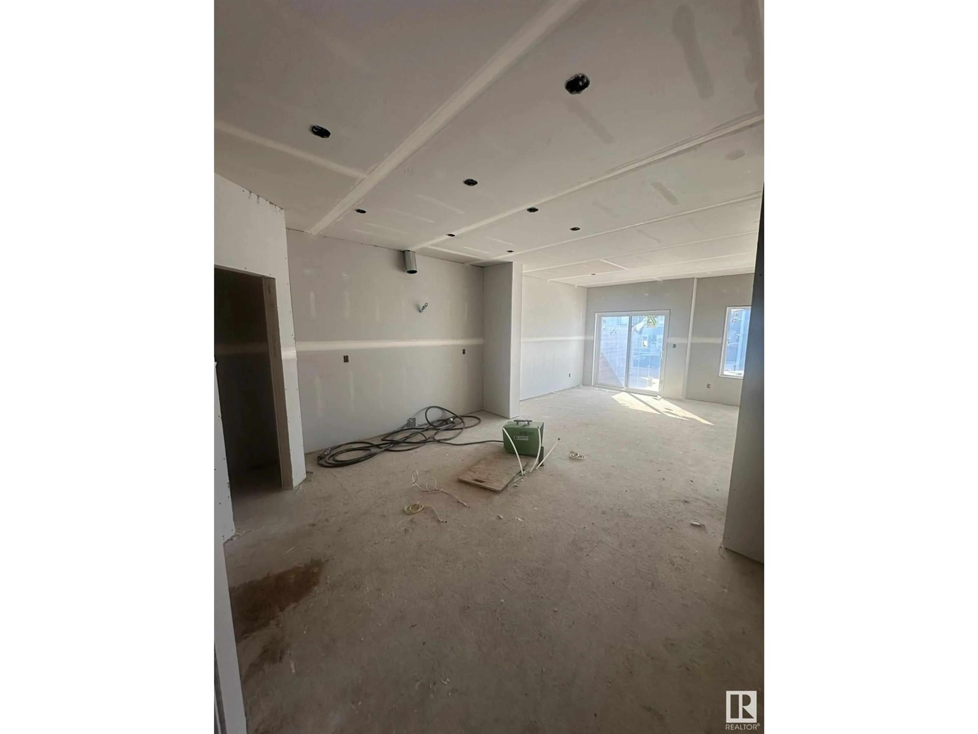 A pic of a room for 8911 ELVES LOOP NW, Edmonton Alberta T6M3G2