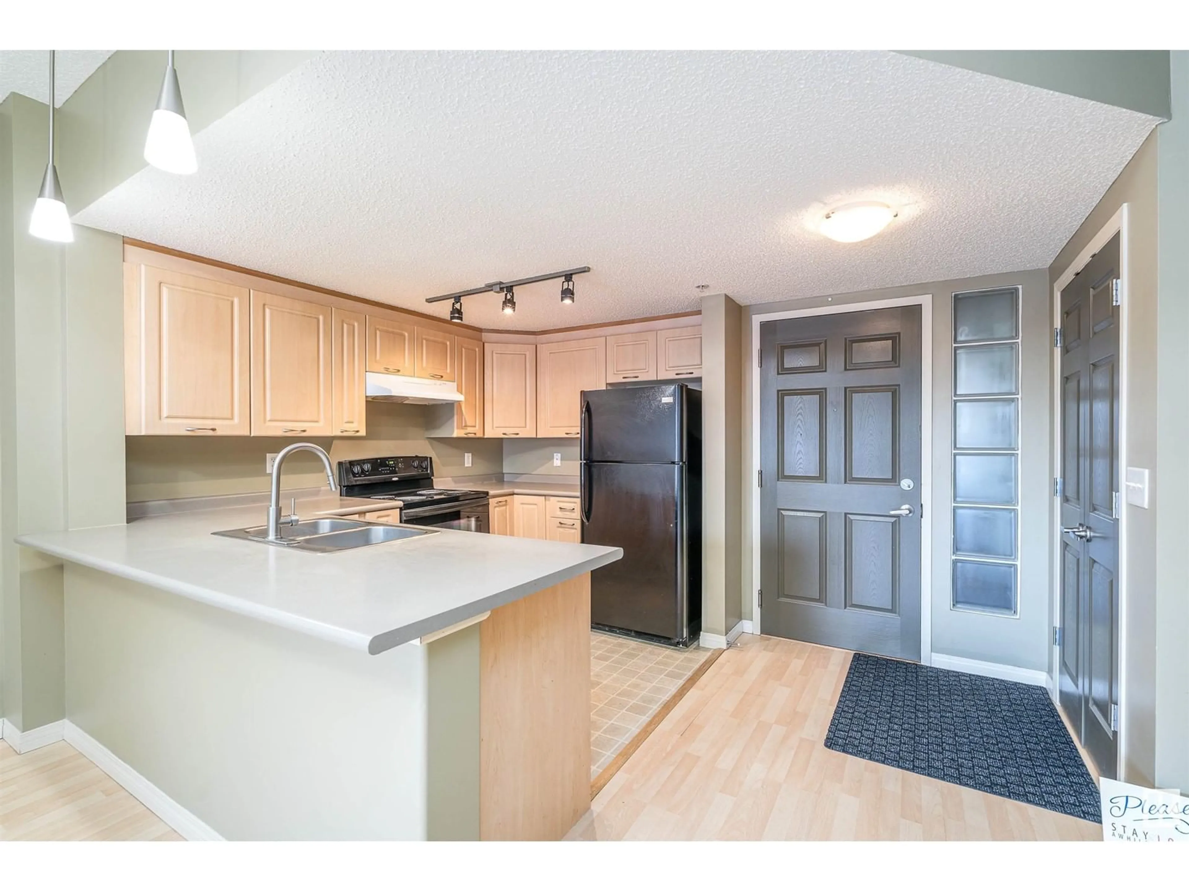 Standard kitchen, unknown for #212 6315 135 AV NW, Edmonton Alberta T5A5J7