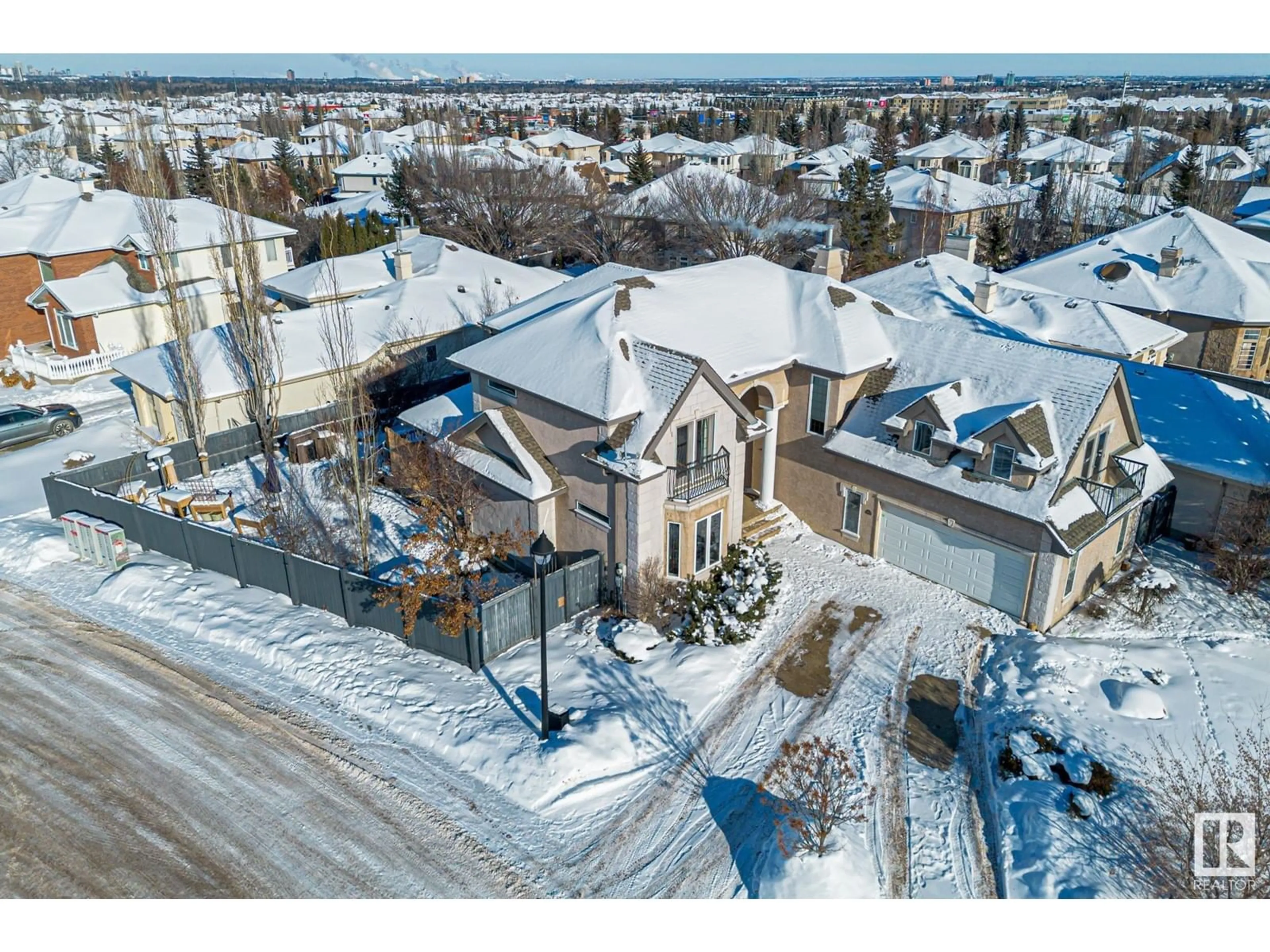 A pic from outside/outdoor area/front of a property/back of a property/a pic from drone, mountain view for 1062 TORY RD NW, Edmonton Alberta T6R3A5