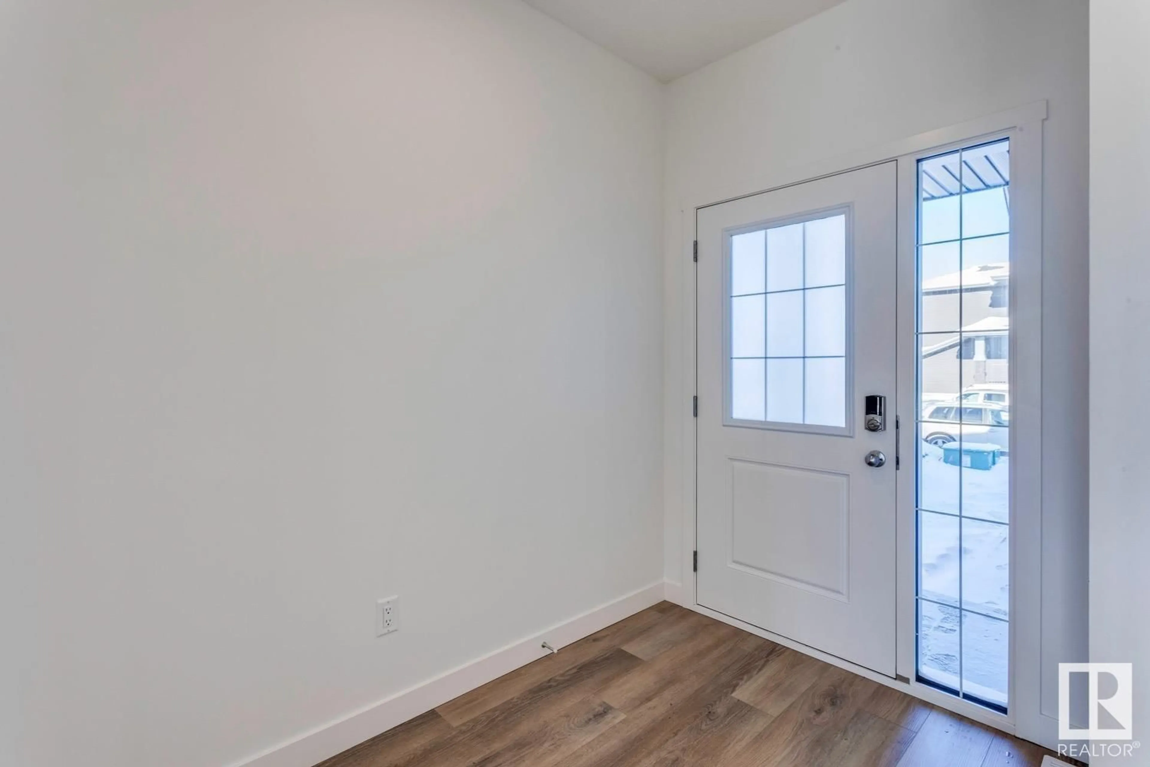 Indoor entryway for 22223 80 AV NW, Edmonton Alberta T5T7H9