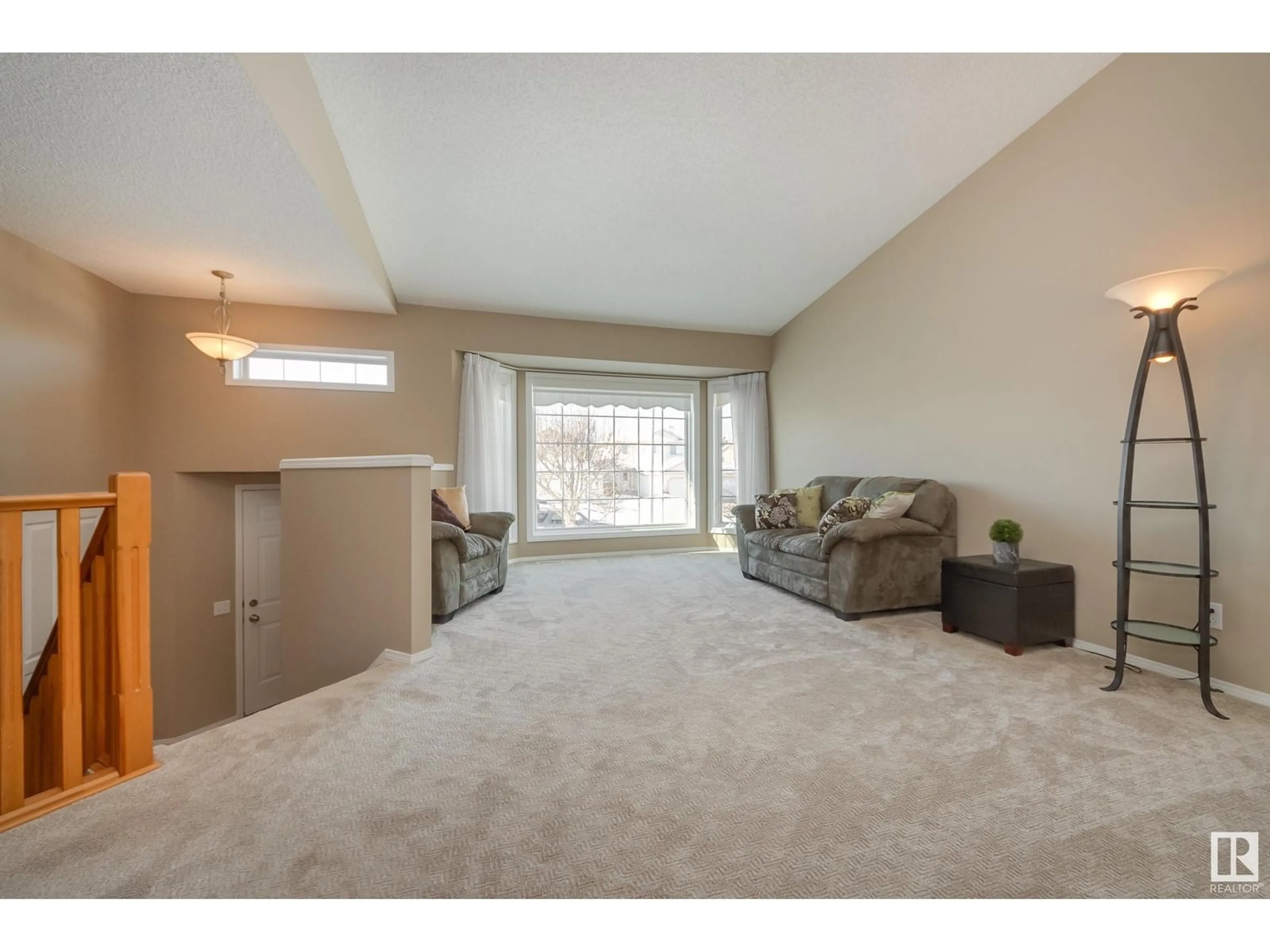 Living room with furniture, carpet floor for 43 BRIARWOOD WY, Stony Plain Alberta T7Z2R4