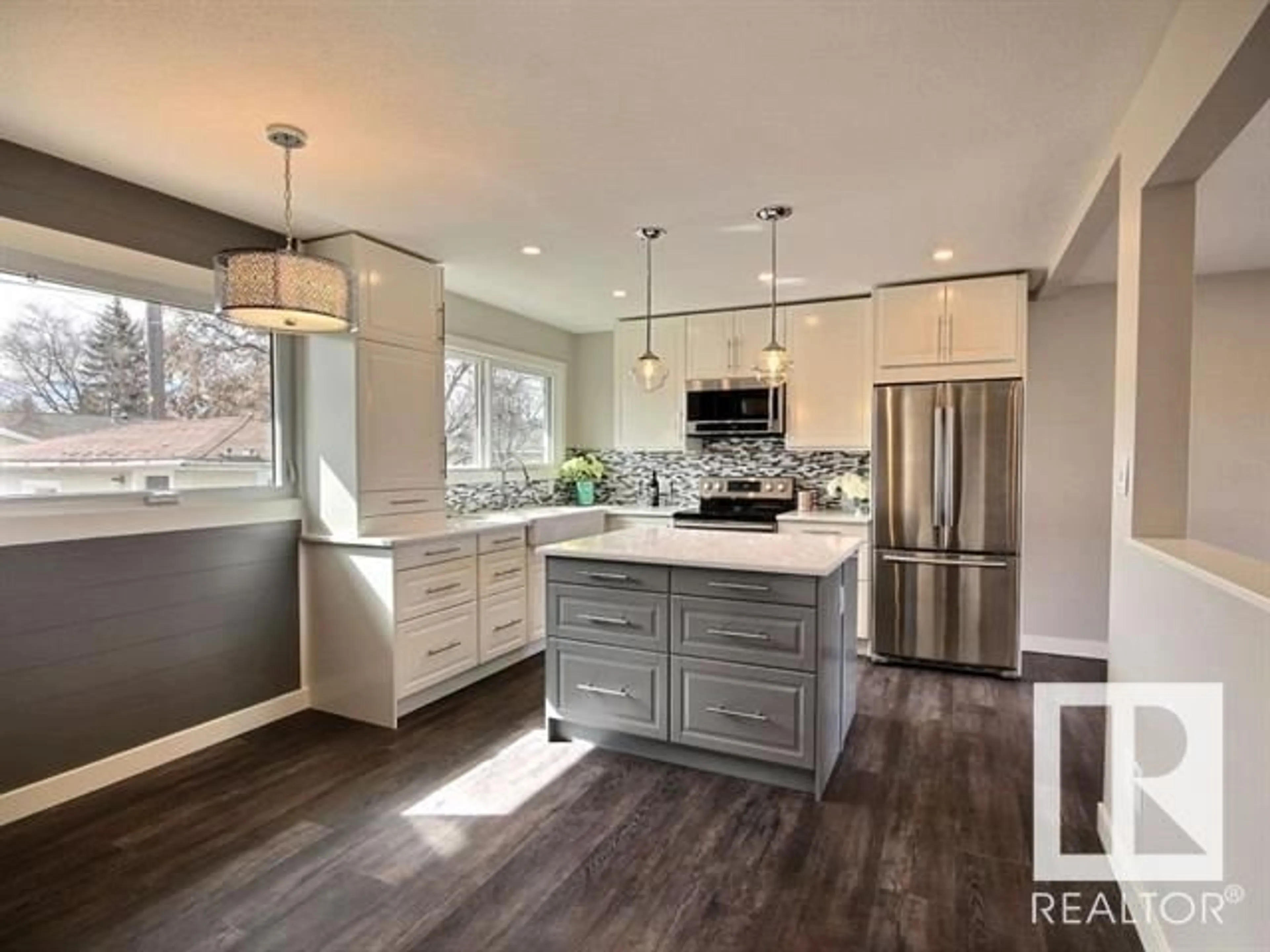 Open concept kitchen, unknown for 15921 93A AV NW, Edmonton Alberta T5R5J5