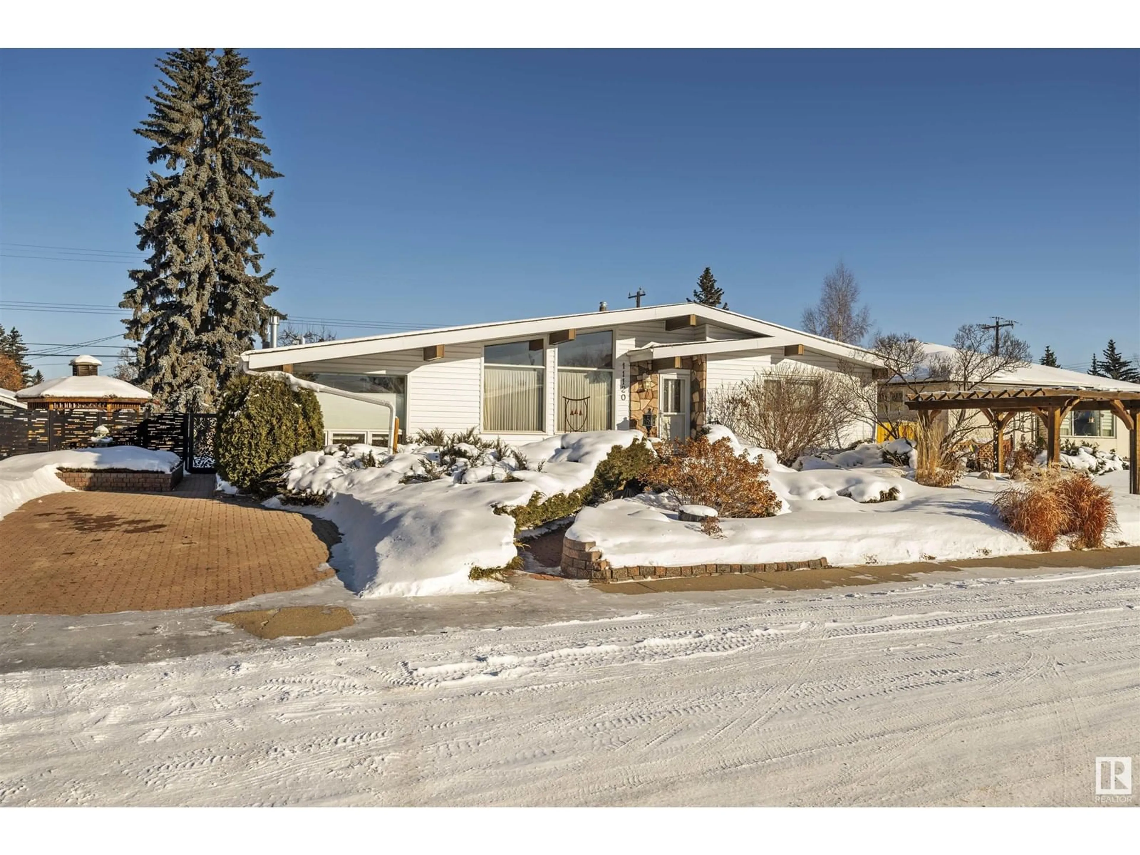 Unknown for 11120 35A AV NW, Edmonton Alberta T6J0A5