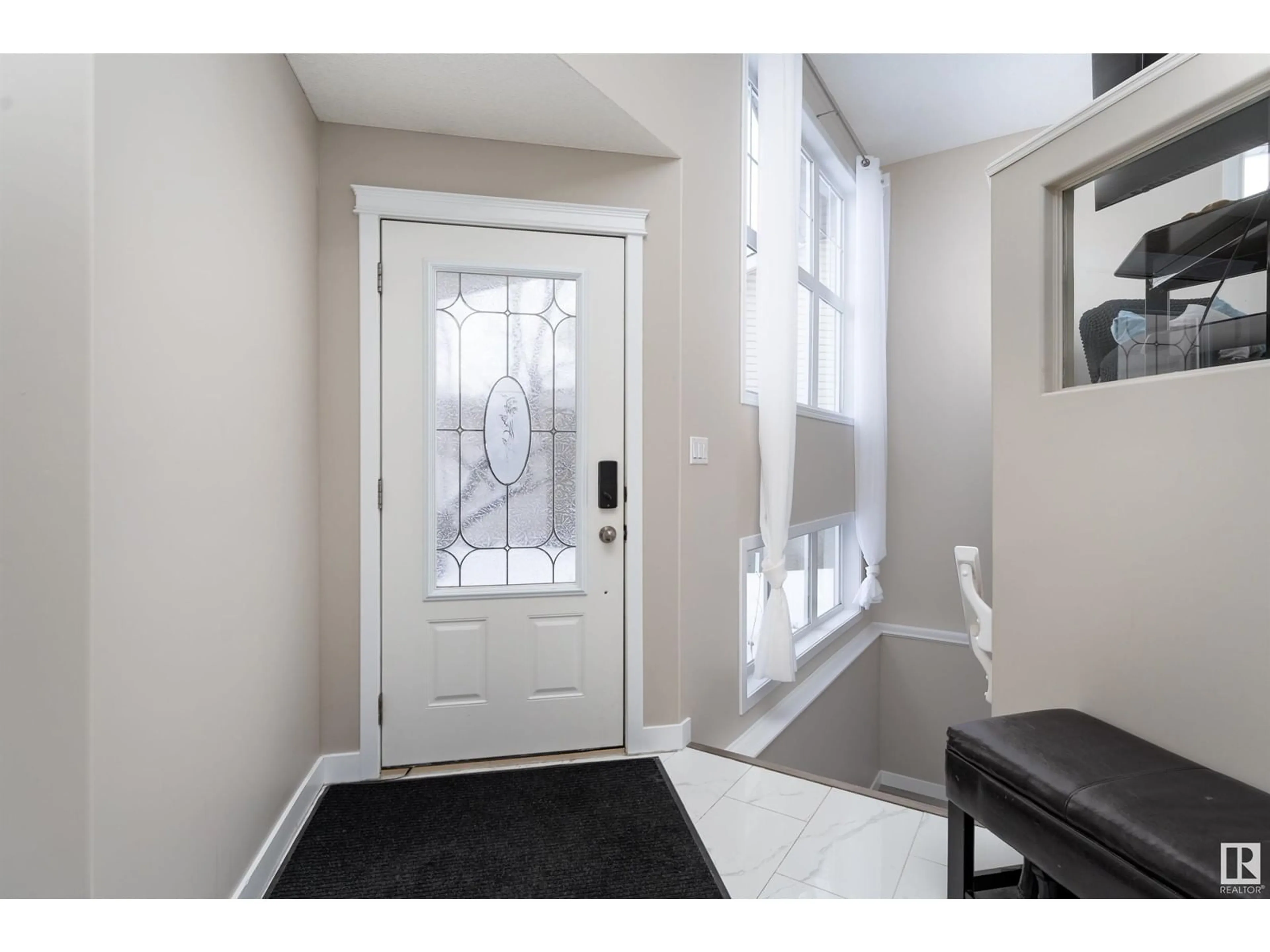 Indoor entryway for 29 RIDGEHAVEN CR, Sherwood Park Alberta T8A6H9