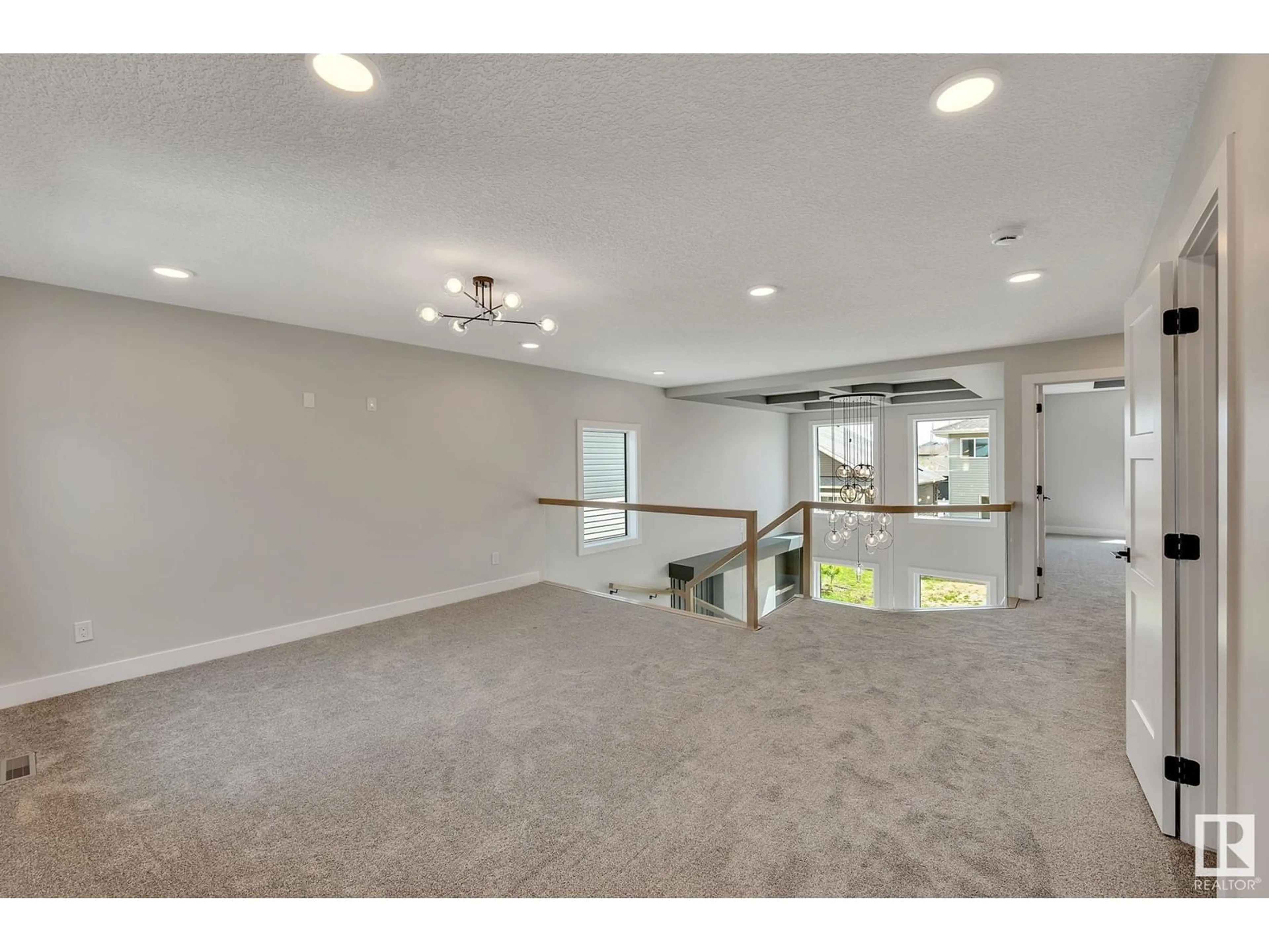 Indoor foyer for 29 DARBY CR, Spruce Grove Alberta T7X0E6