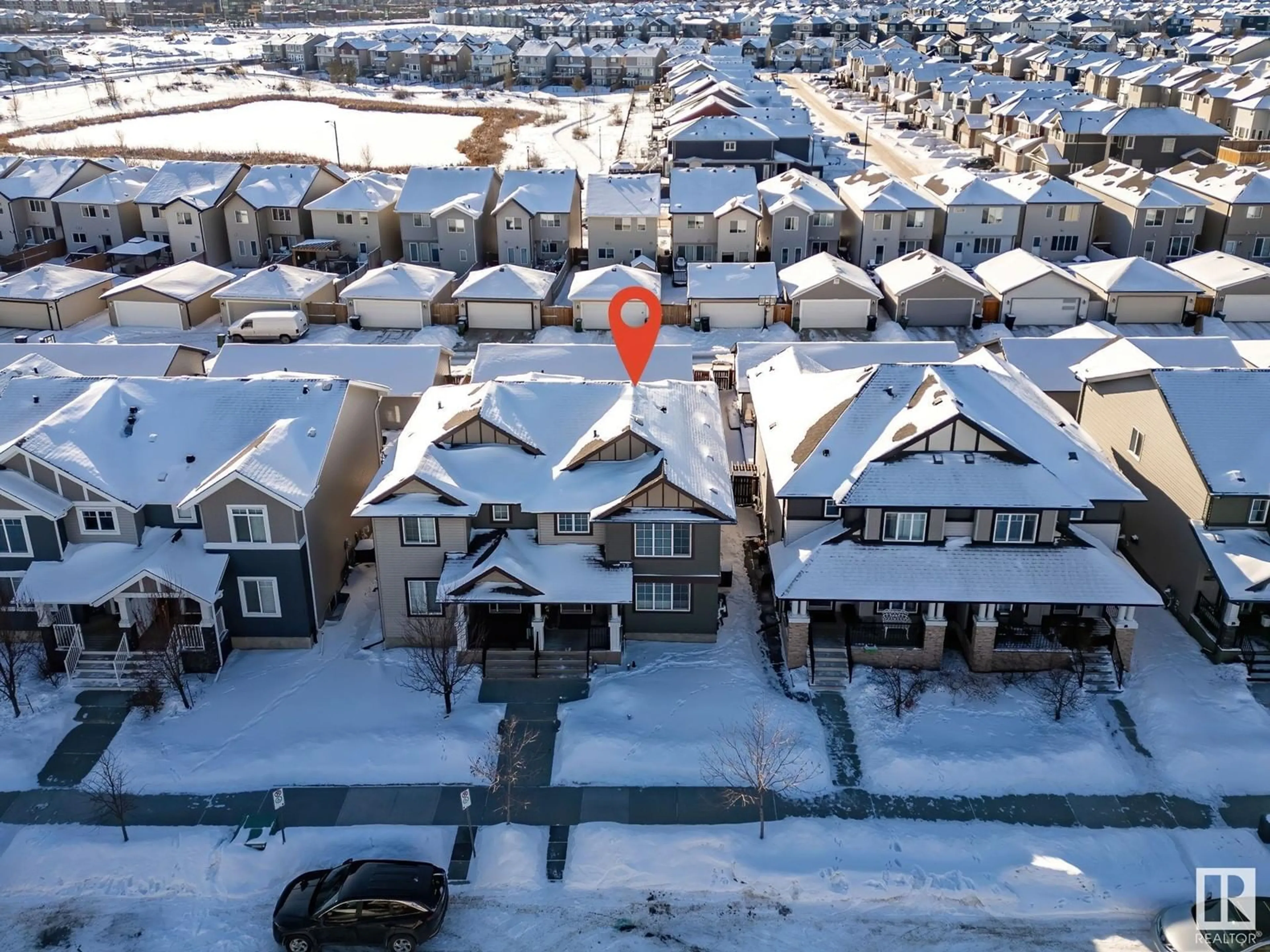 A pic from outside/outdoor area/front of a property/back of a property/a pic from drone, street for 17076 38 ST NW, Edmonton Alberta T5Y3R8