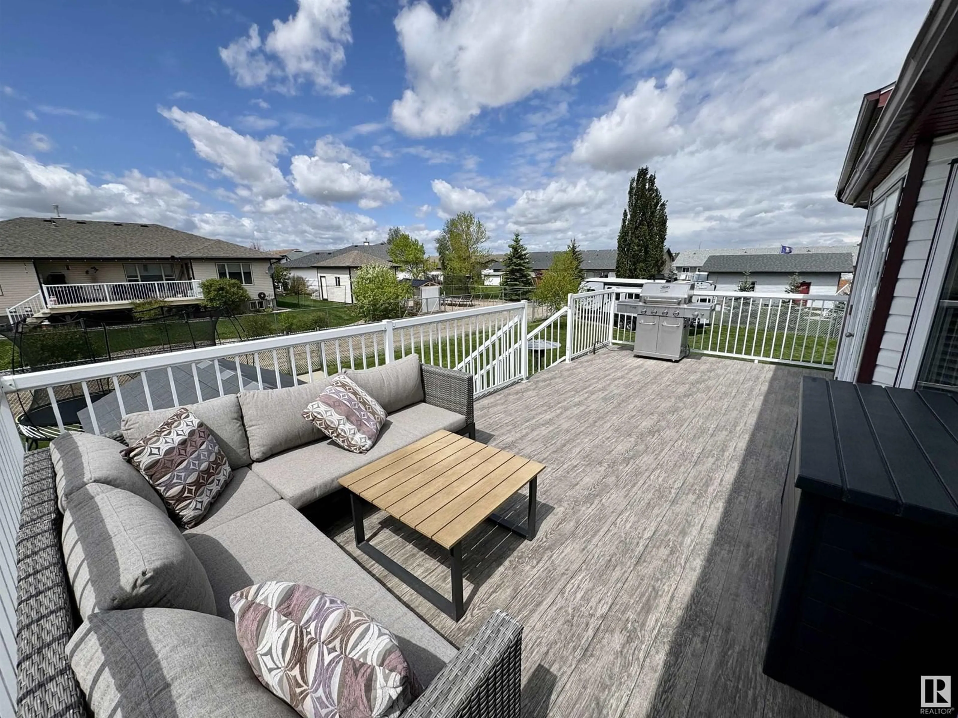 Patio, water/lake/river/ocean view for 5914 47 AV, St. Paul Town Alberta T0A3A1