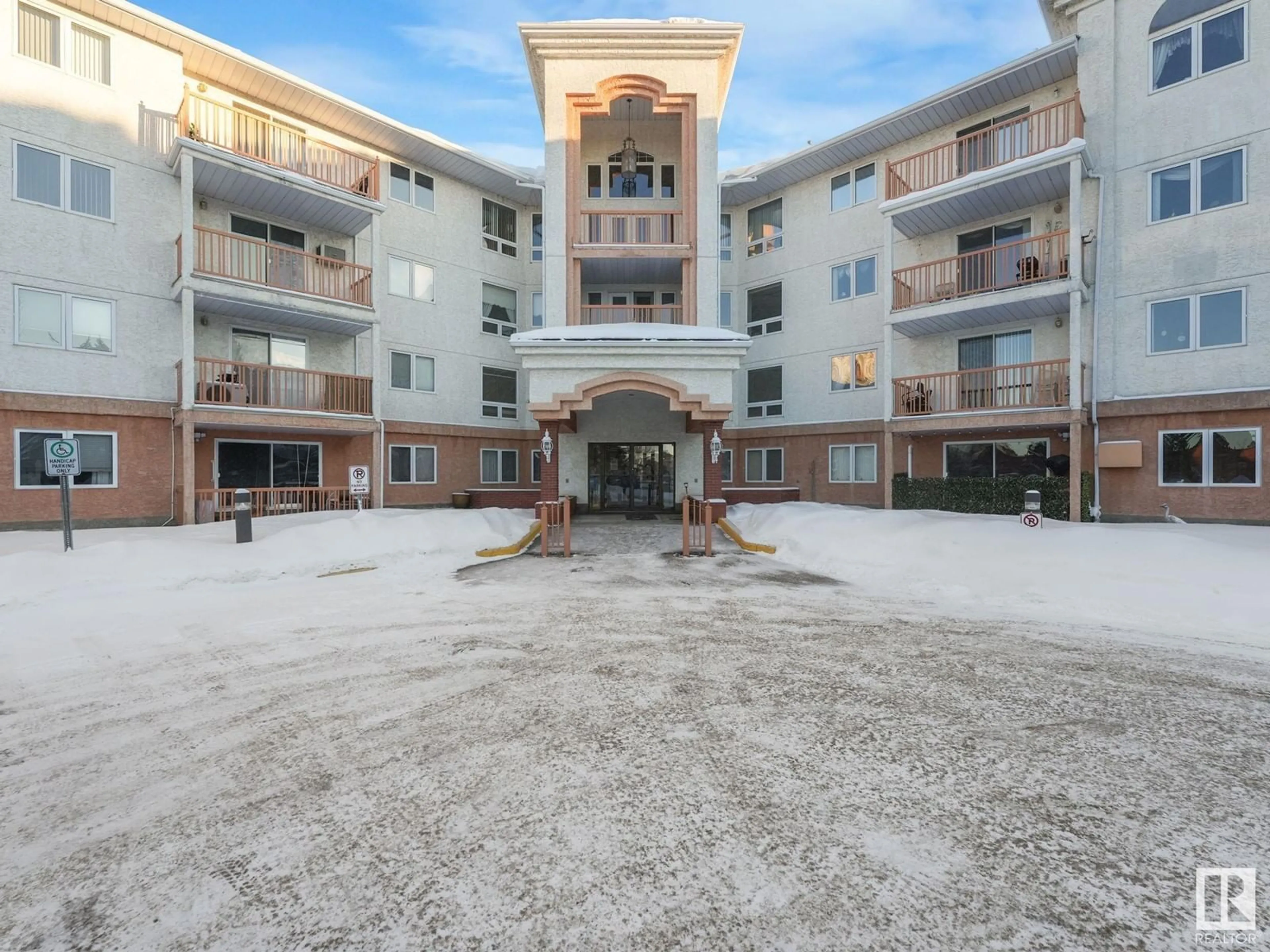 Indoor foyer for #209 10903 21 AV NW, Edmonton Alberta T6J7A4