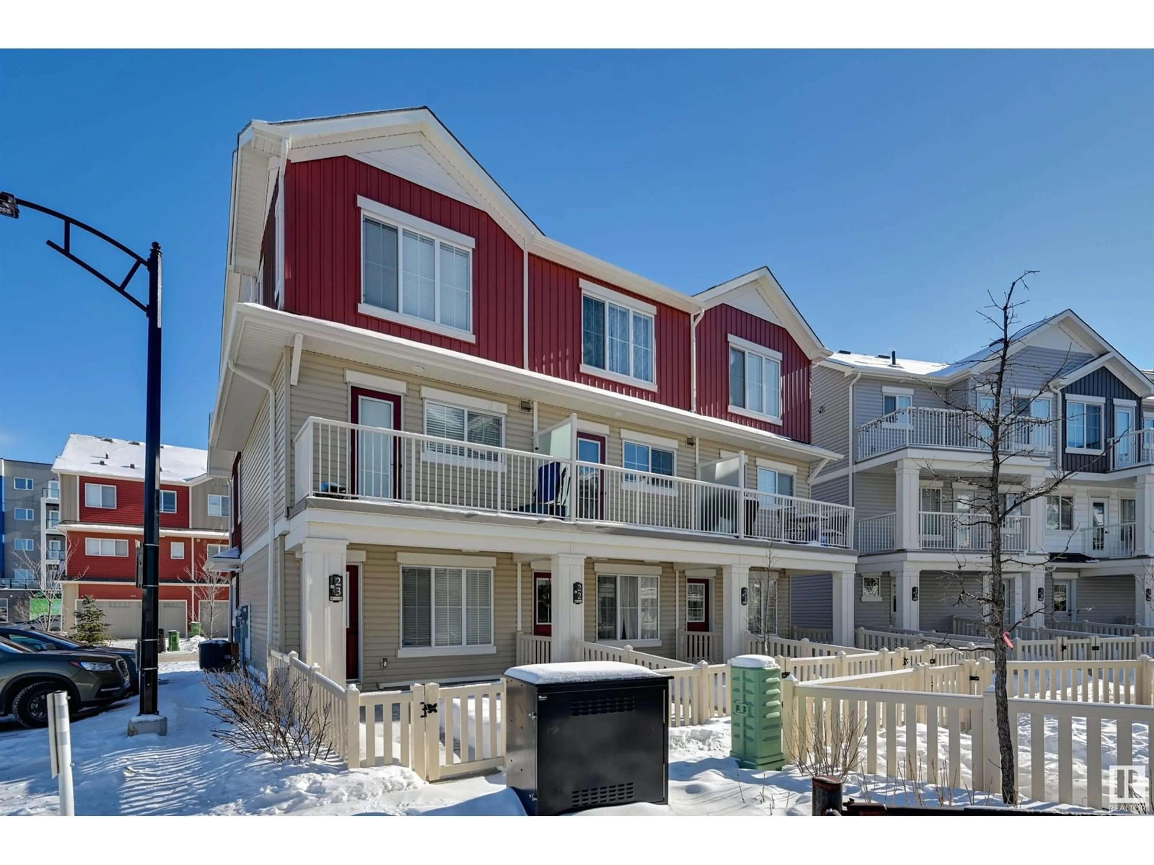 Patio, street for #21 1110 Daniels LI SW, Edmonton Alberta T6W4N6