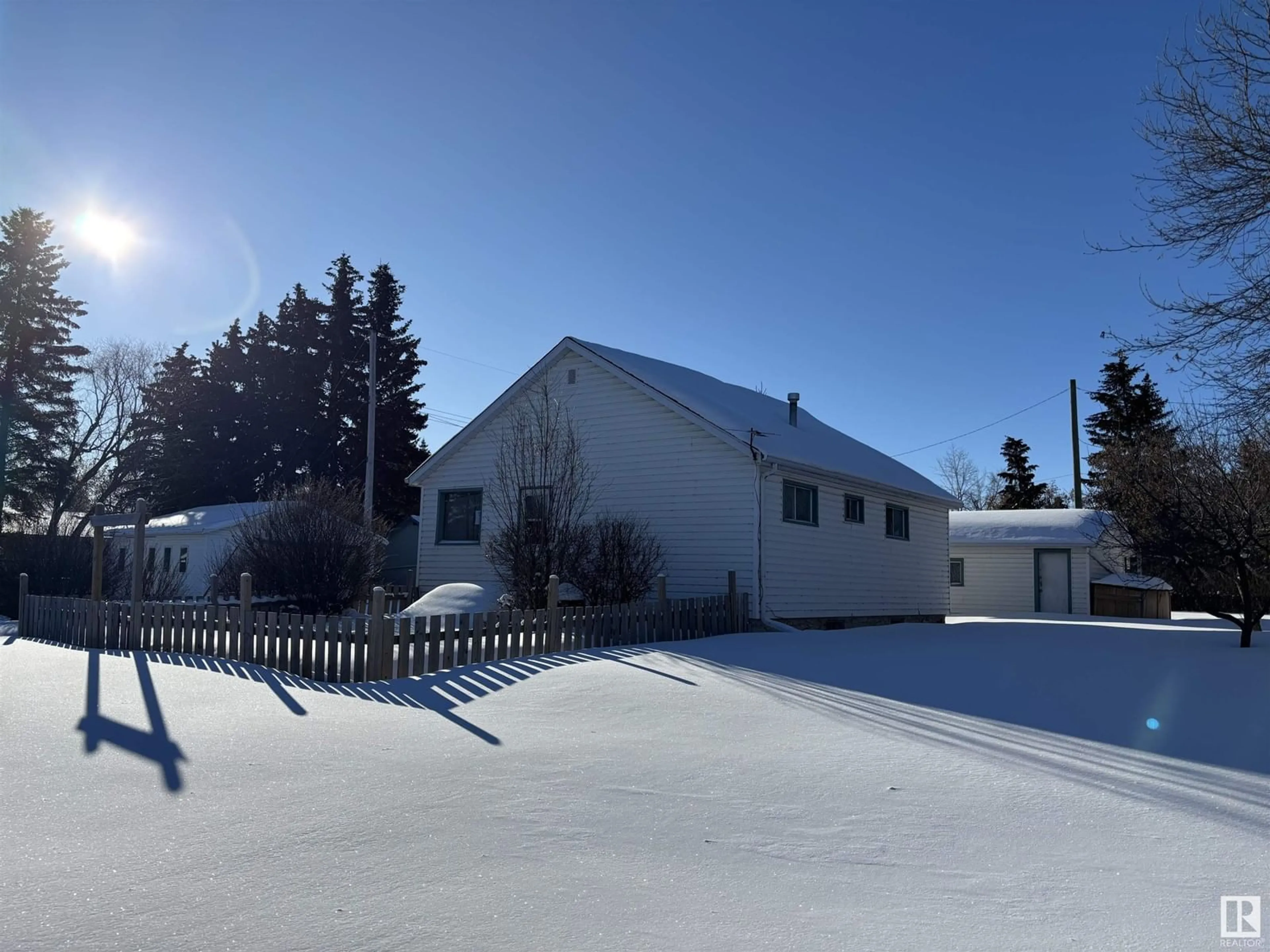 A pic from outside/outdoor area/front of a property/back of a property/a pic from drone, unknown for 5011 57 AV, Ryley Alberta T0B4A0