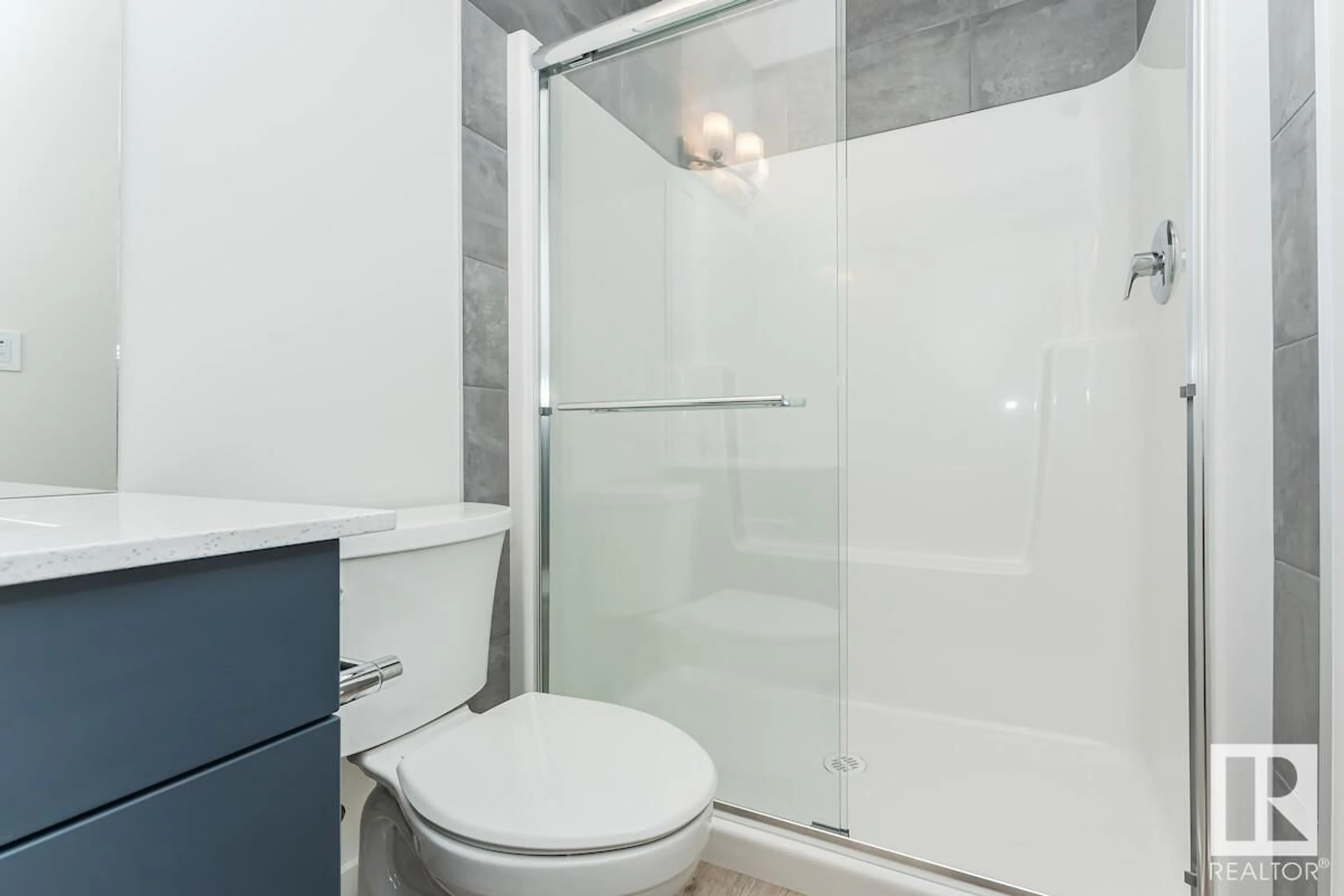 Standard bathroom, unknown for 7256 182 AV NW, Edmonton Alberta T5Z0J1