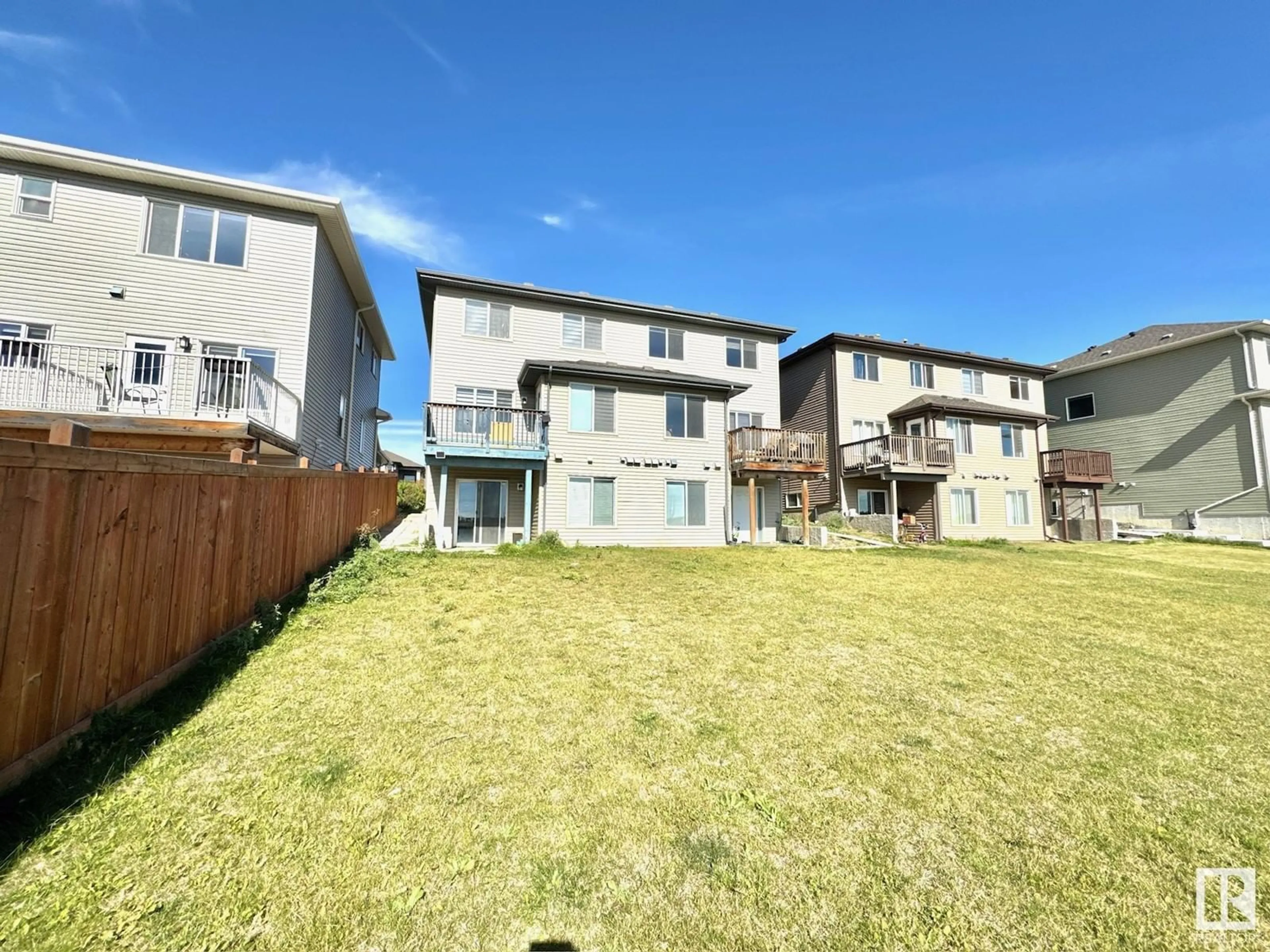 A pic from outside/outdoor area/front of a property/back of a property/a pic from drone, mountain view for 3117 11 AV, Edmonton Alberta T6T2C7