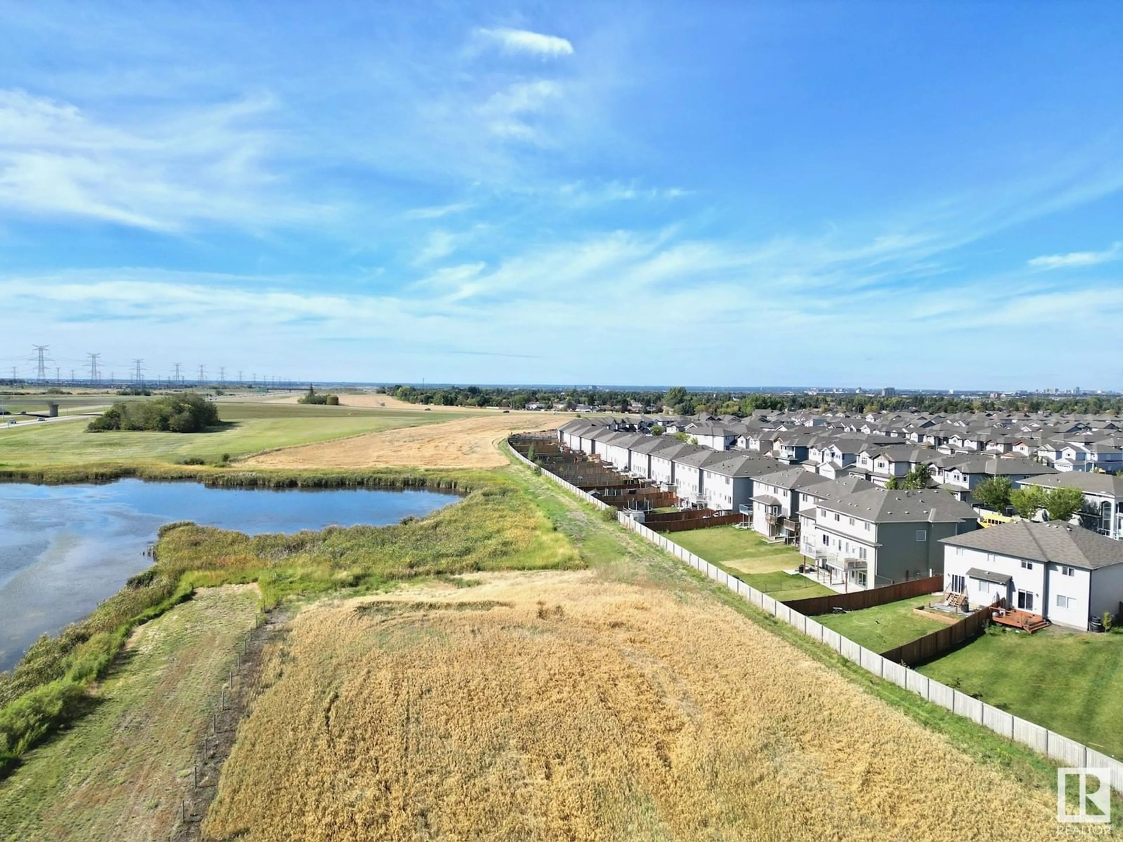 A pic from outside/outdoor area/front of a property/back of a property/a pic from drone, water/lake/river/ocean view for 3117 11 AV, Edmonton Alberta T6T2C7