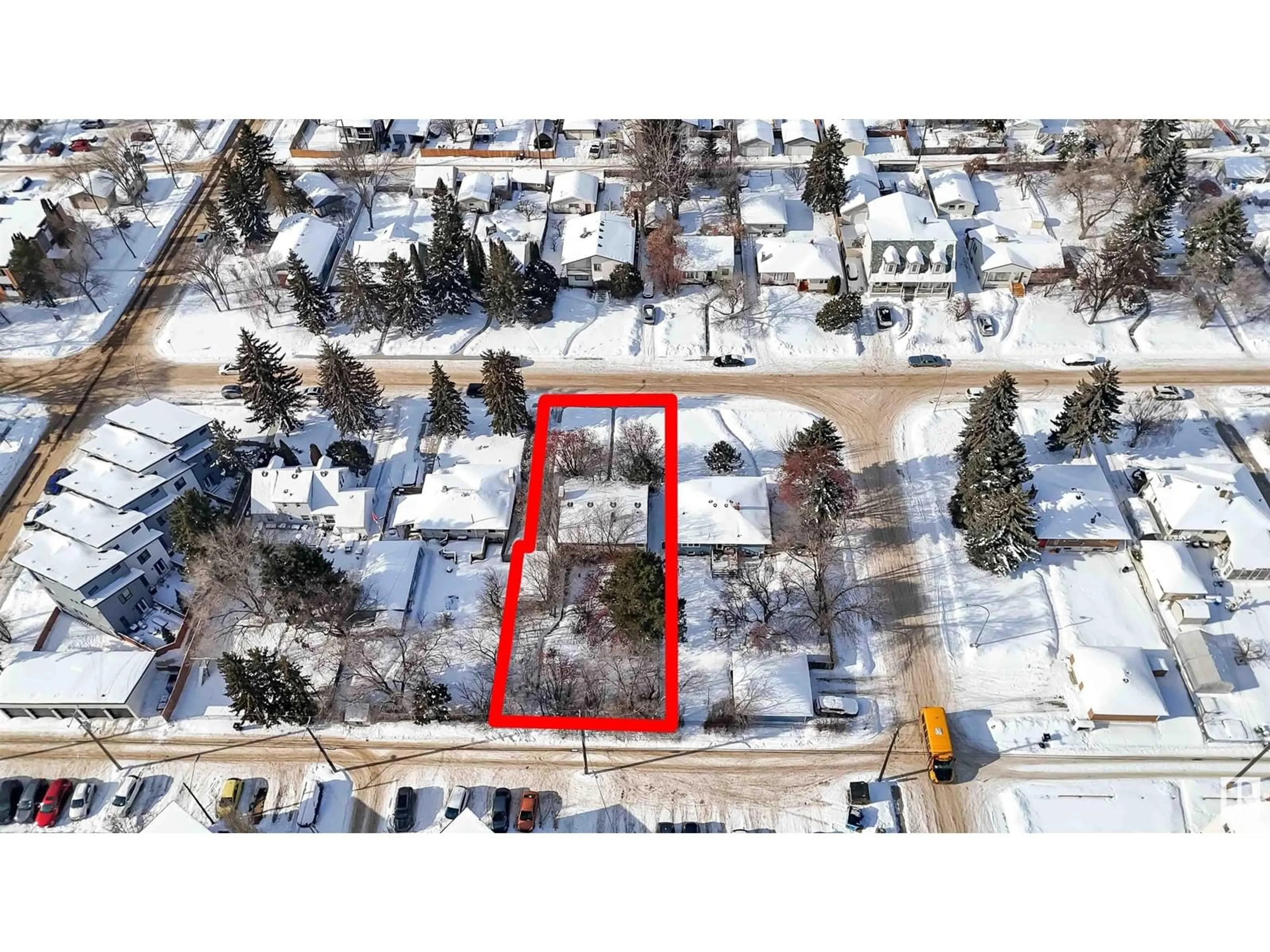 A pic from outside/outdoor area/front of a property/back of a property/a pic from drone, street for 10915 115 ST NW NW, Edmonton Alberta T5H3L3