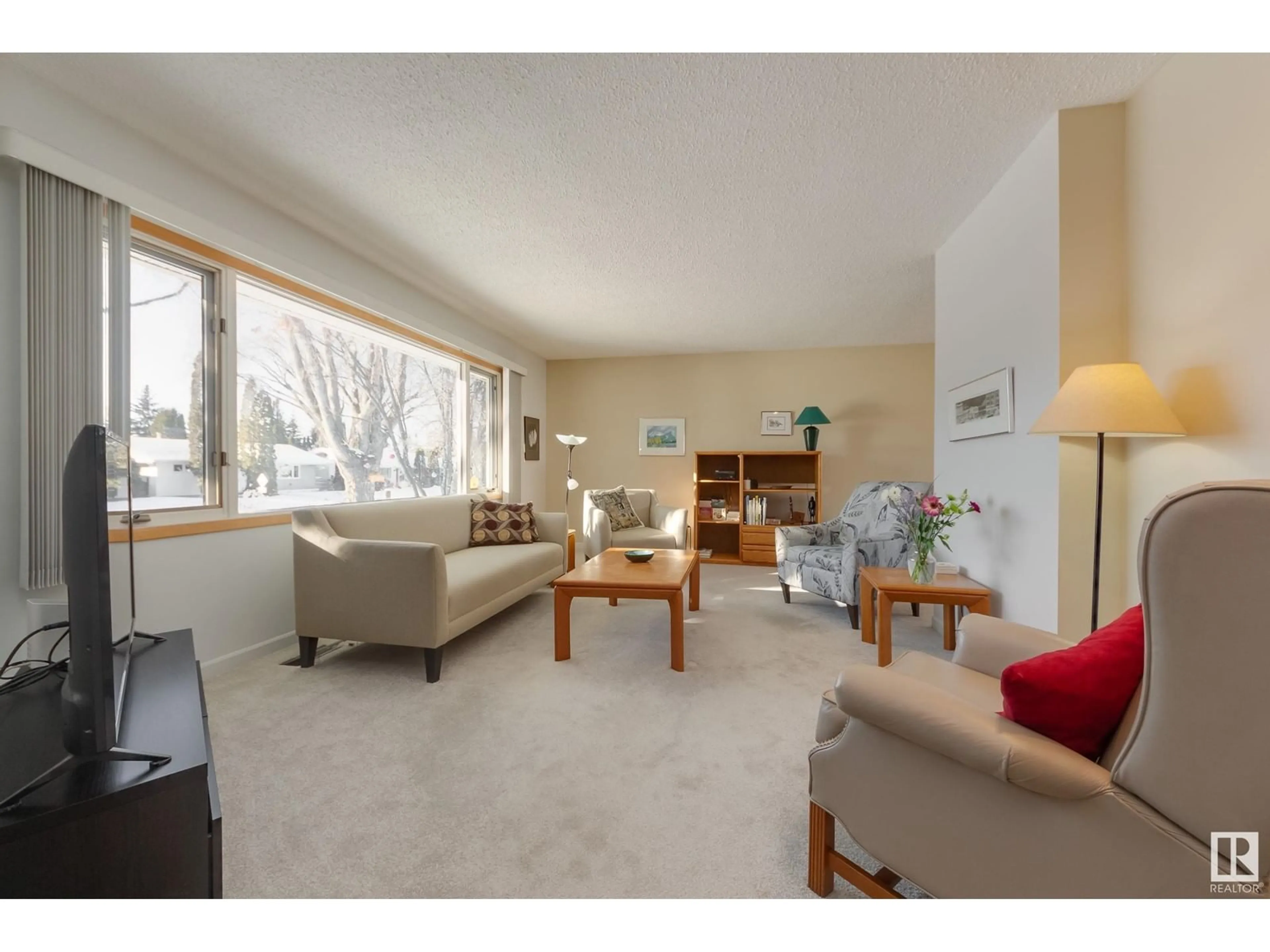 Living room with furniture, unknown for 15032 84 AV NW, Edmonton Alberta T5R3X5