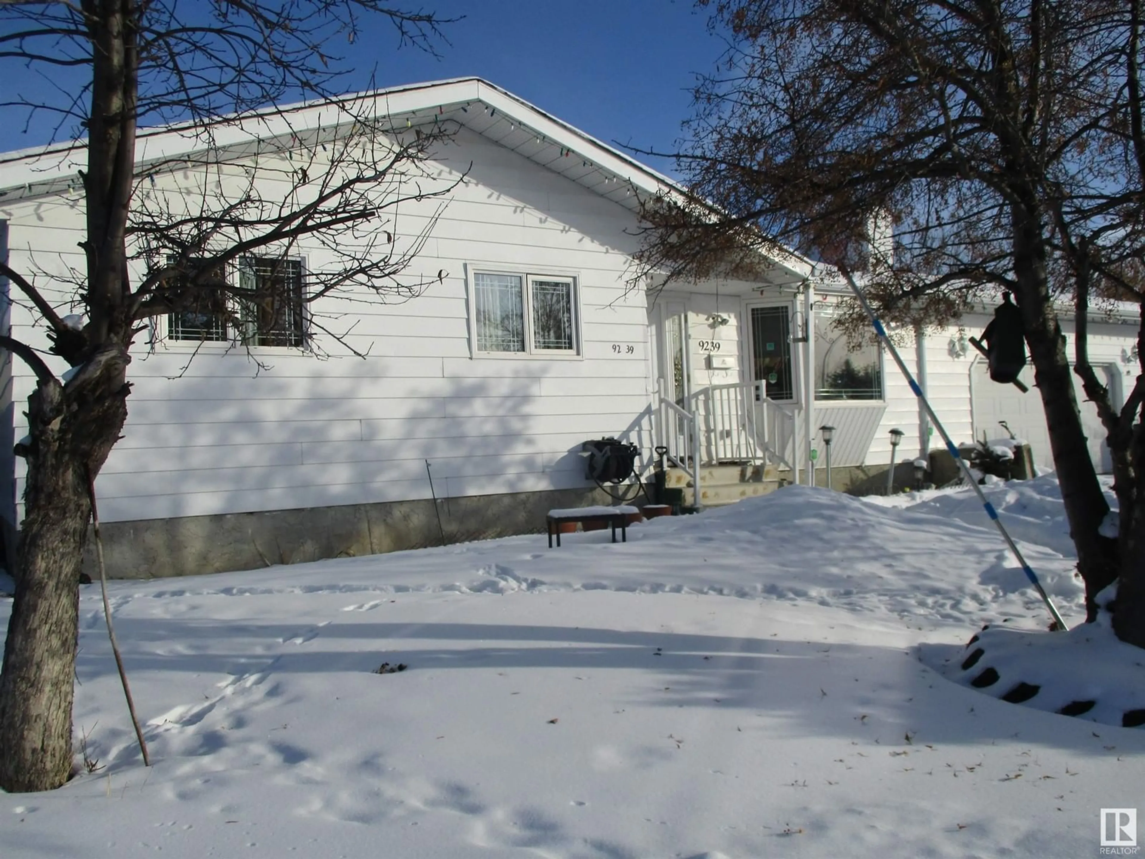 Unknown for 9239 186 ST NW, Edmonton Alberta T5T1W8