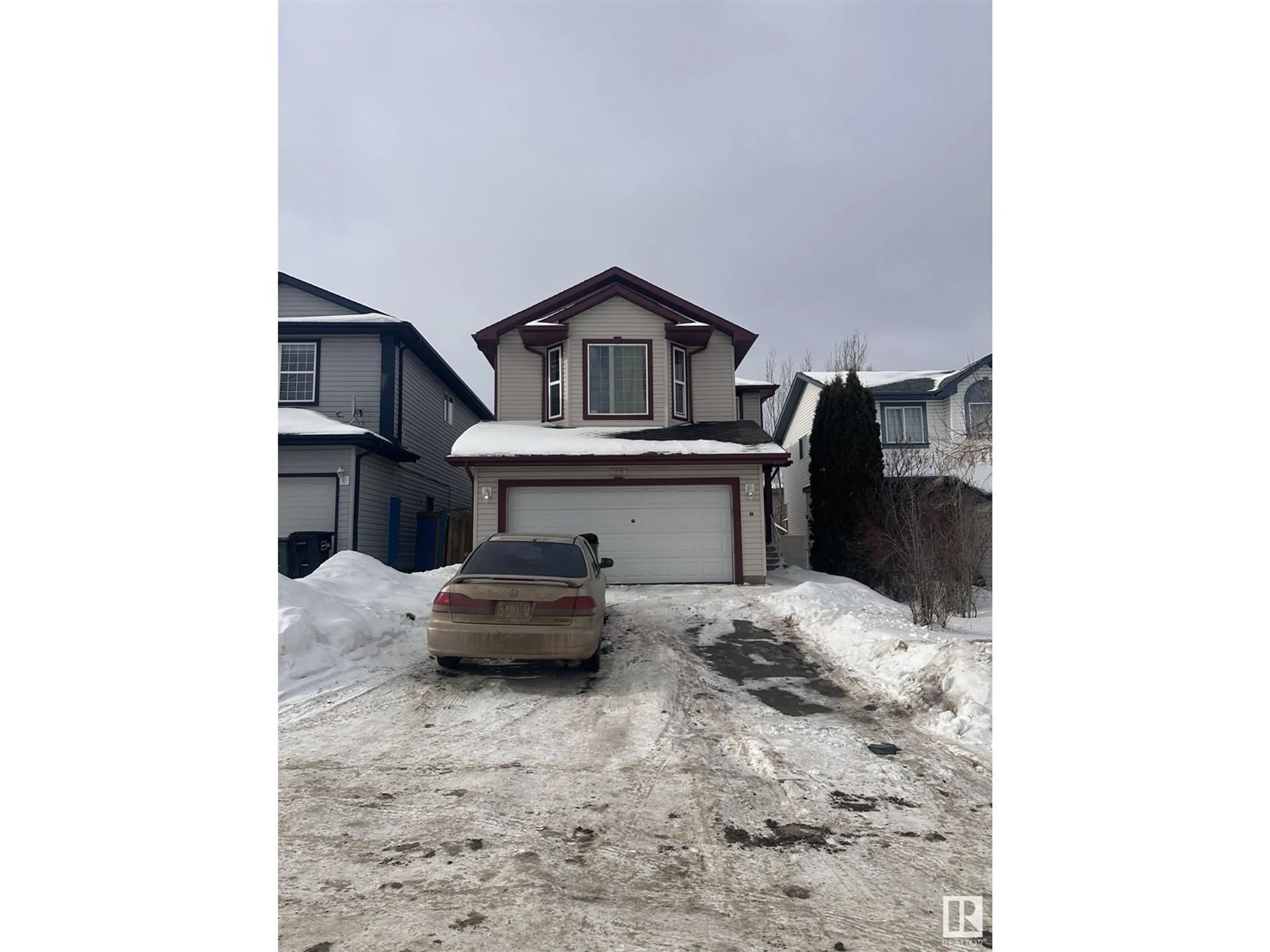 Unknown for 3776 20 ST NW, Edmonton Alberta T6T1S4