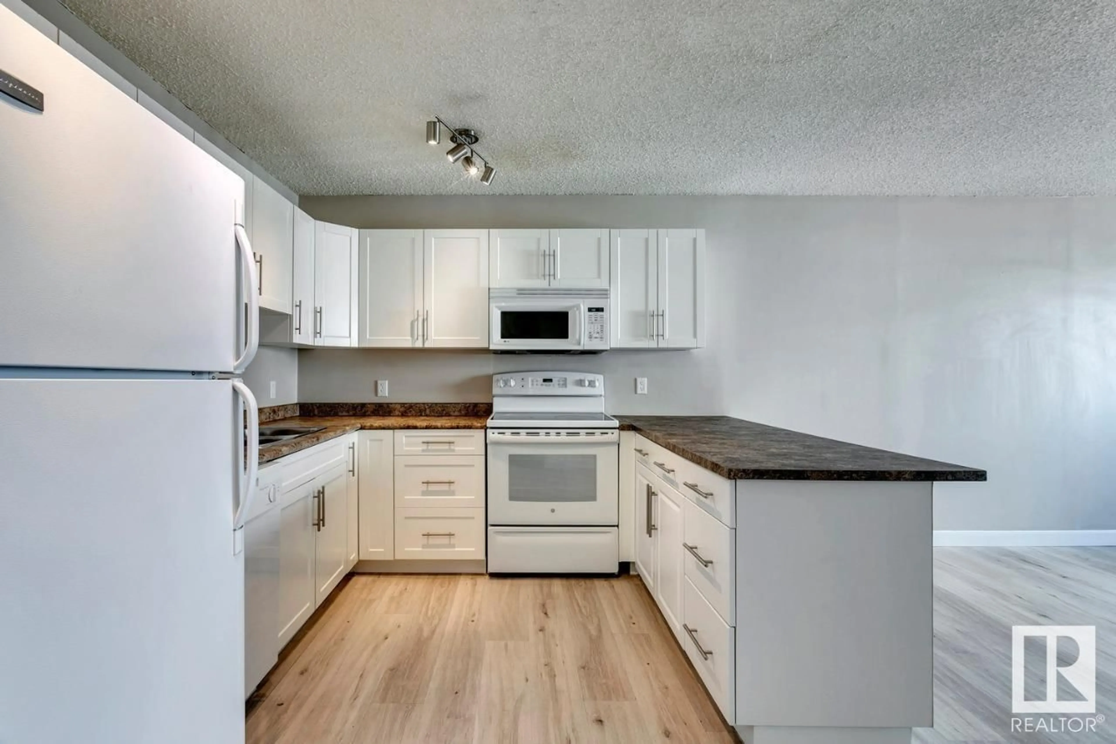 Standard kitchen, unknown for #505 9710 105 ST NW, Edmonton Alberta T5K1A4