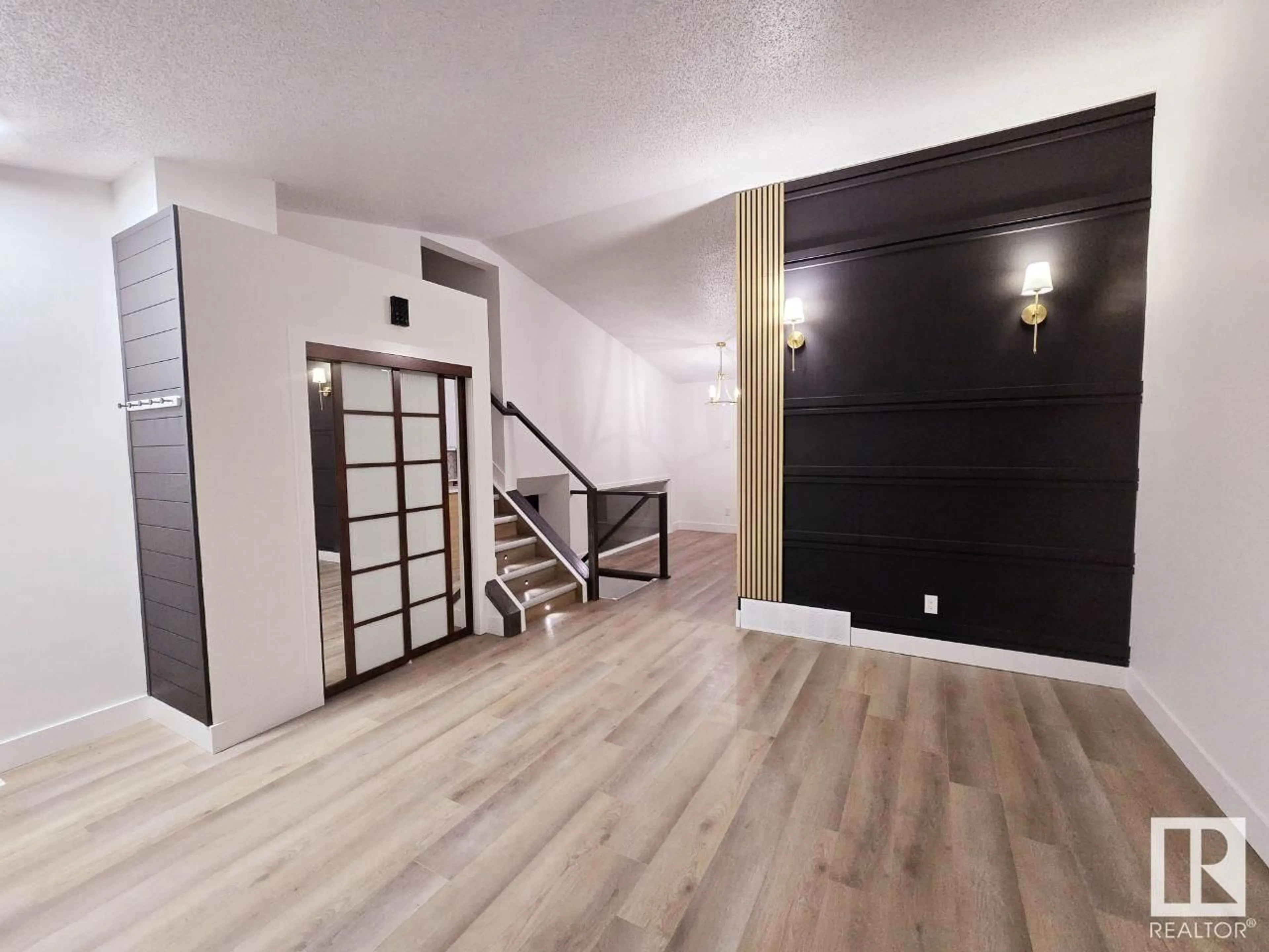 A pic of a room for 1135 49A ST NW, Edmonton Alberta T6L4C5