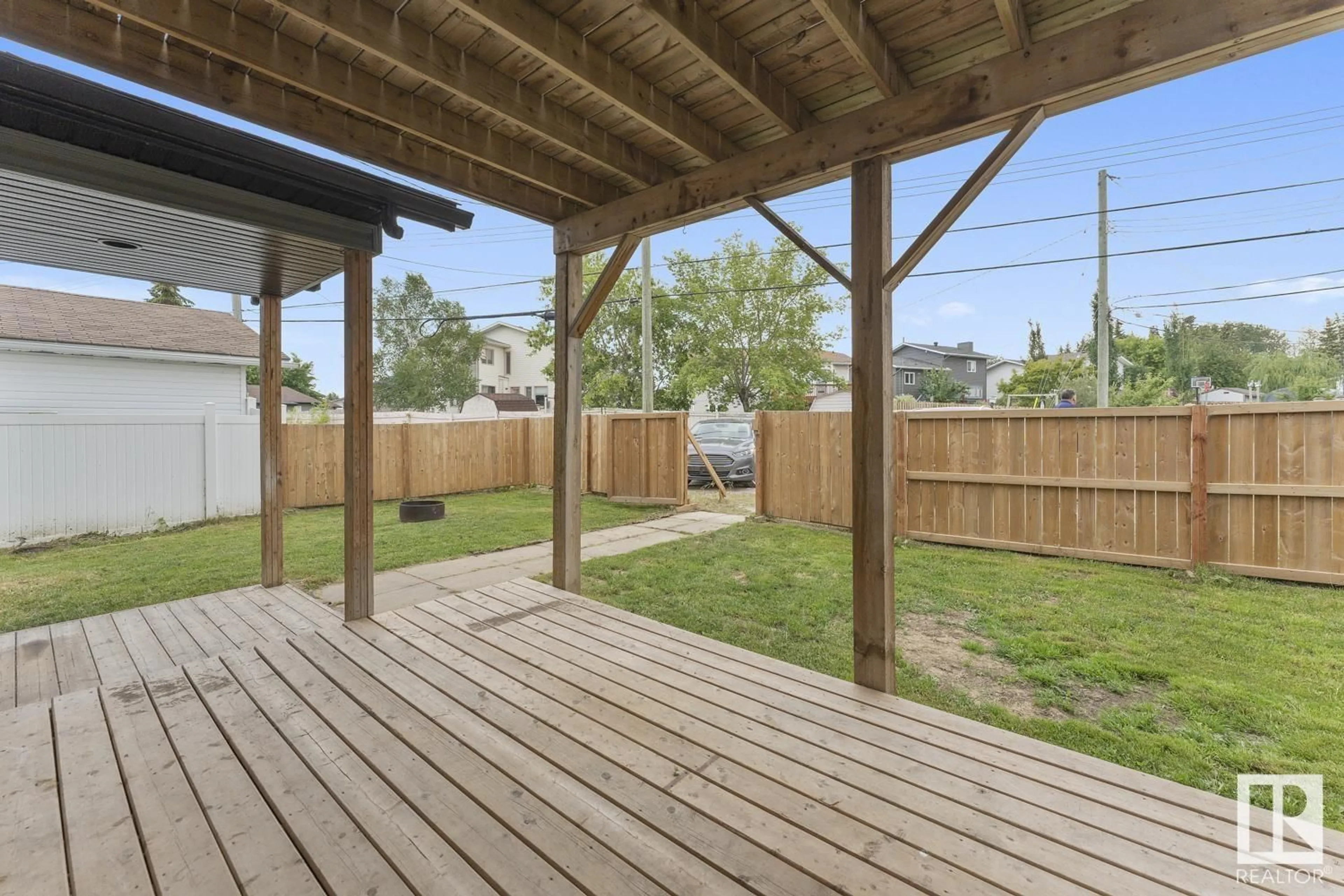 Patio, street for 509 13 ST, Cold Lake Alberta T9M1B3