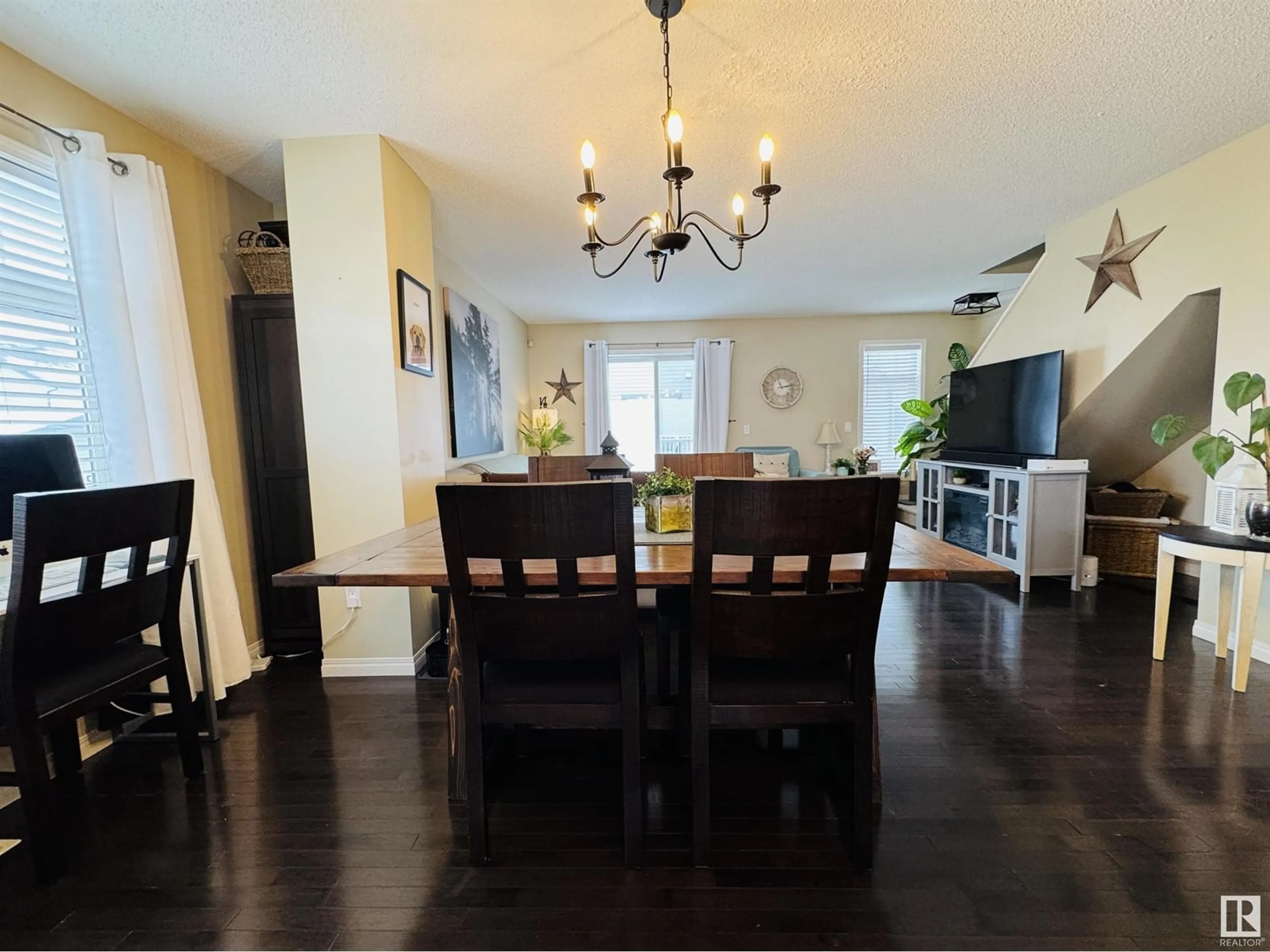 Dining room, wood/laminate floor for #14 465 Hemingway RD NW, Edmonton Alberta T6M0J7