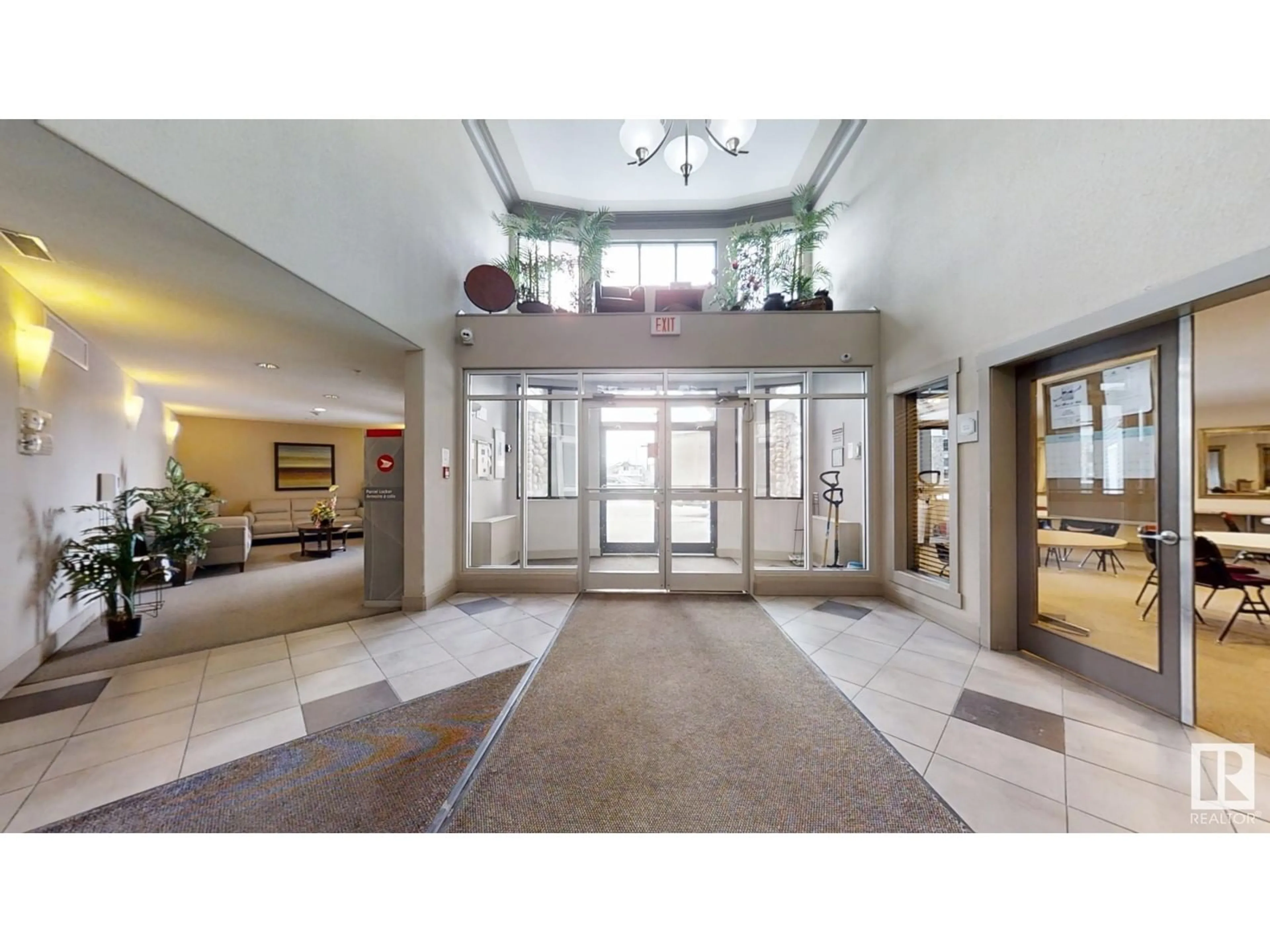 Indoor foyer for #135 16035 132 ST NW NW, Edmonton Alberta T6V0B4