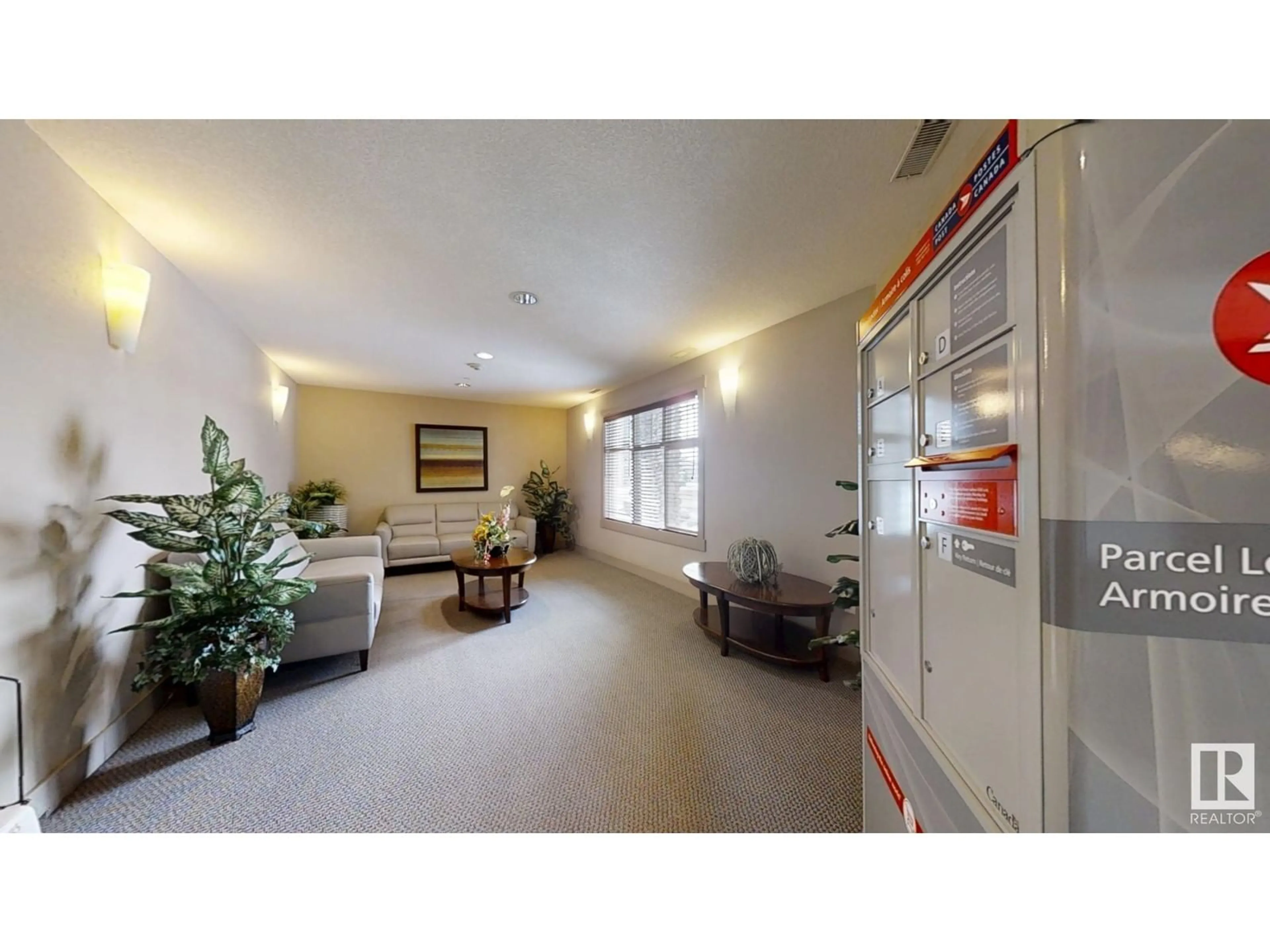 Indoor foyer for #135 16035 132 ST NW NW, Edmonton Alberta T6V0B4