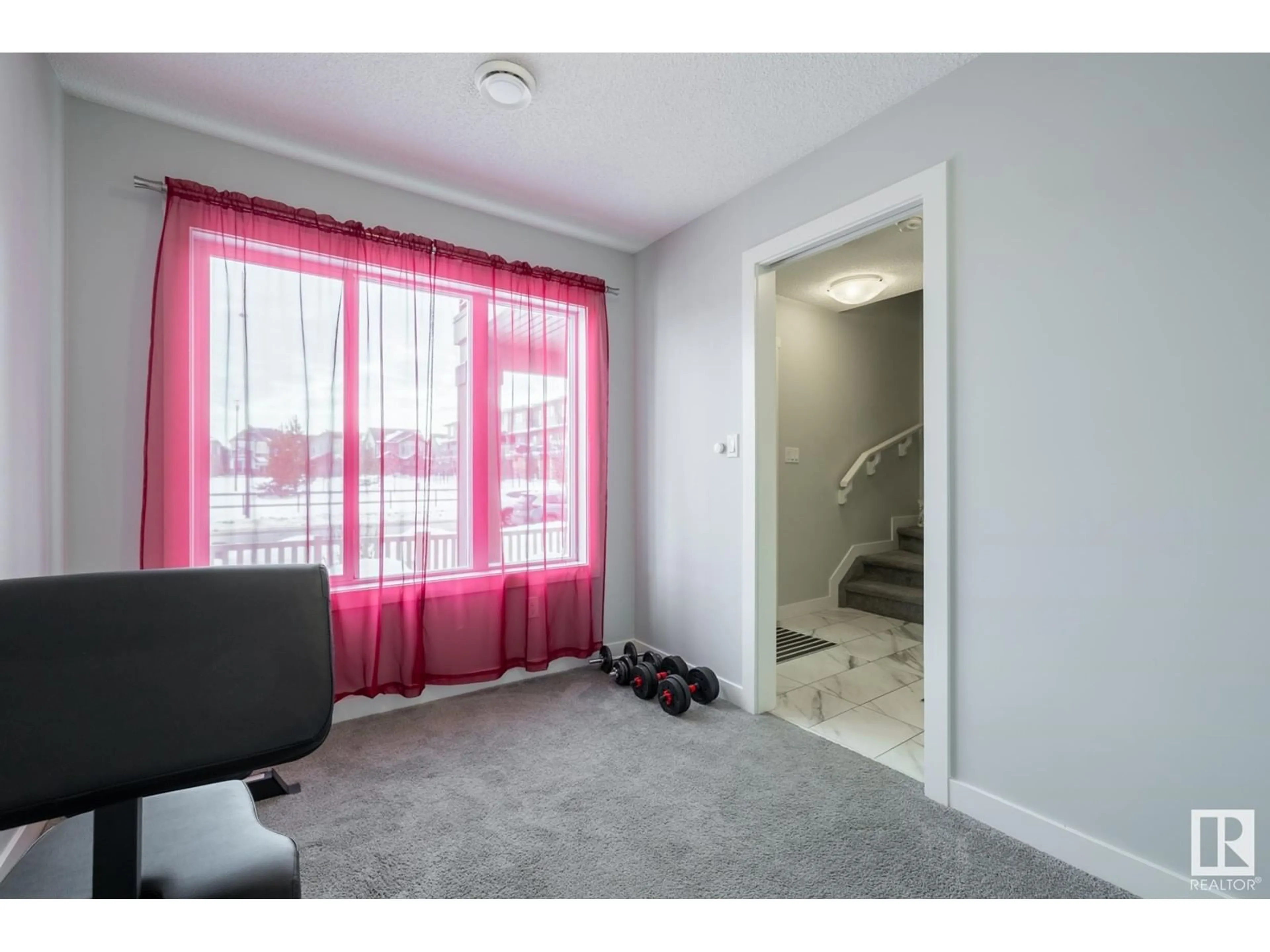 A pic of a room for 19608 27 AV NW, Edmonton Alberta T6M0X2