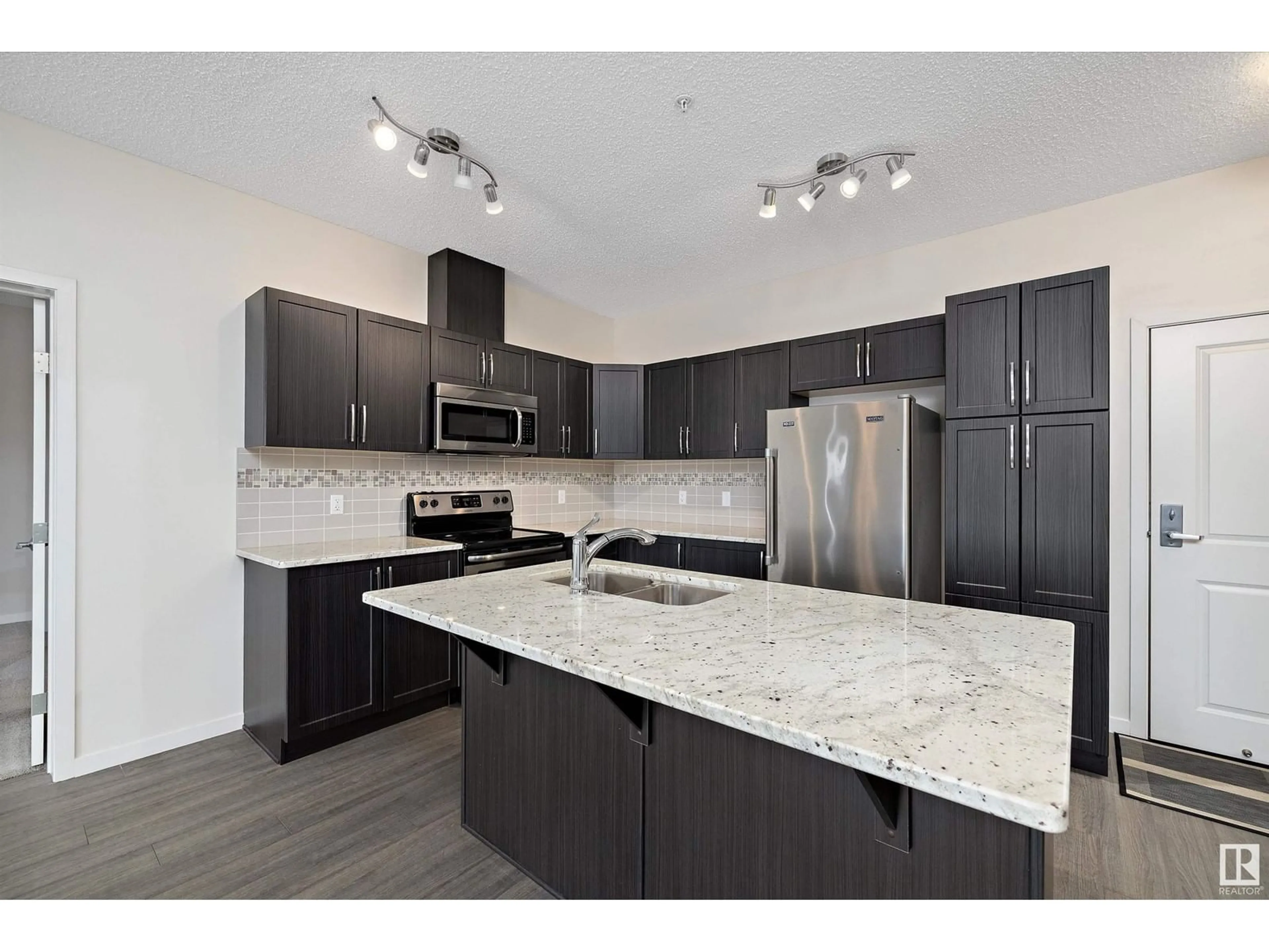 Open concept kitchen, ceramic/tile floor for 422 1820 RUTHERFORD RD SW, Edmonton Alberta T6W2K6