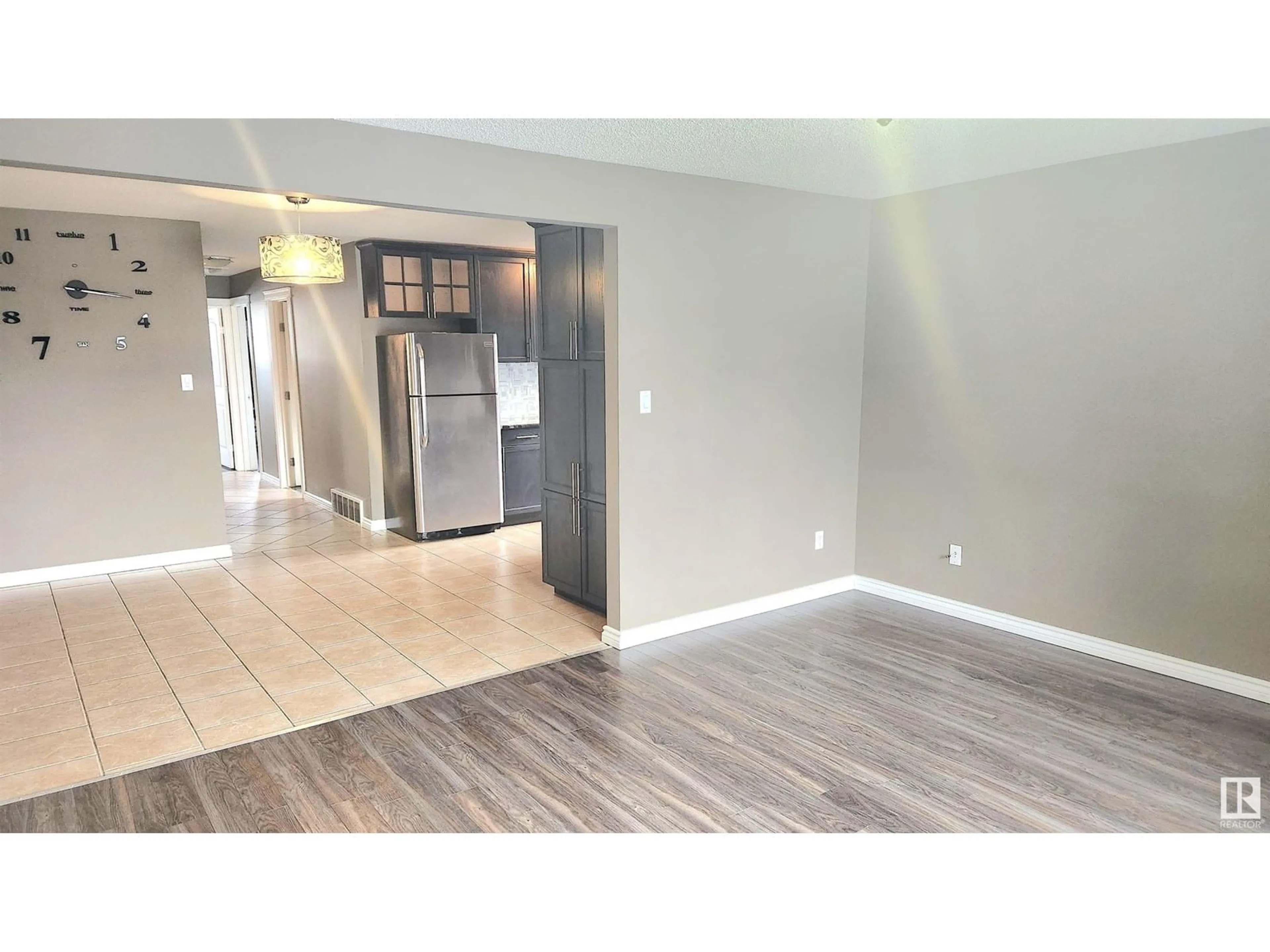 A pic of a room for 12831/33 102 ST NW, Edmonton Alberta T5E4J2