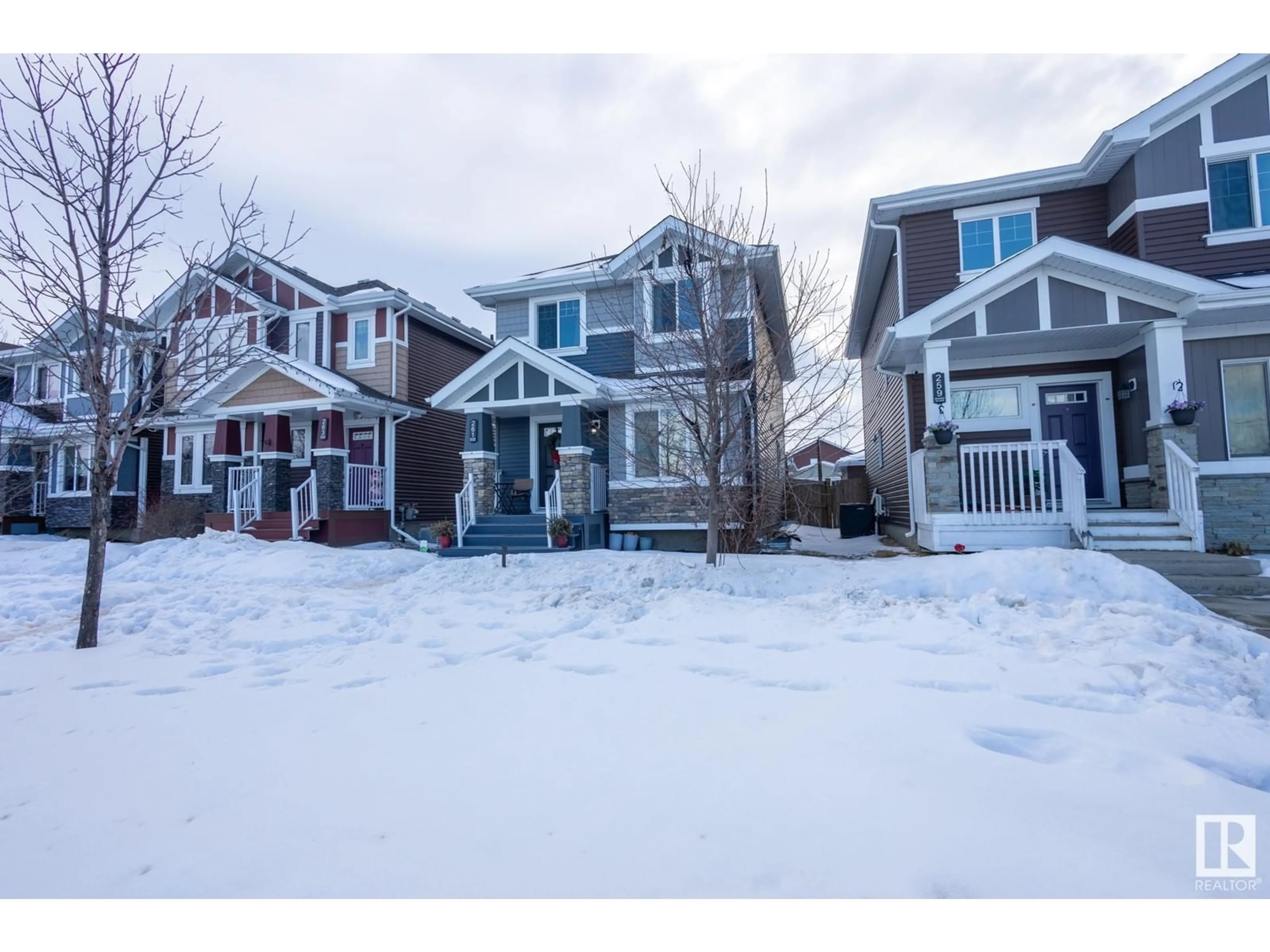 A pic from outside/outdoor area/front of a property/back of a property/a pic from drone, street for 261 EBBERS BV NW, Edmonton Alberta T5Y1R8