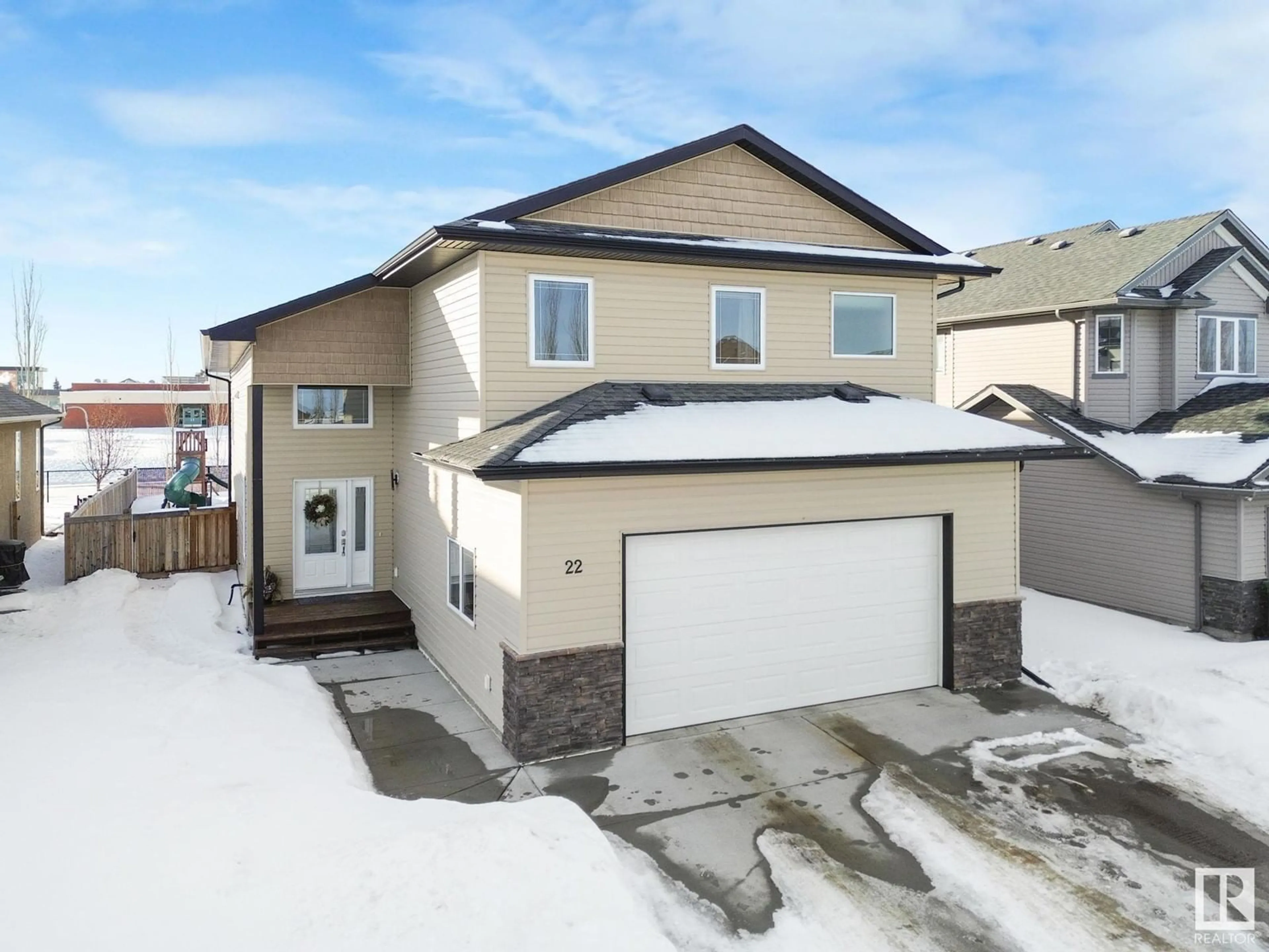 A pic from outside/outdoor area/front of a property/back of a property/a pic from drone, street for 22 Norwood CL, Wetaskiwin Alberta T9A1K2