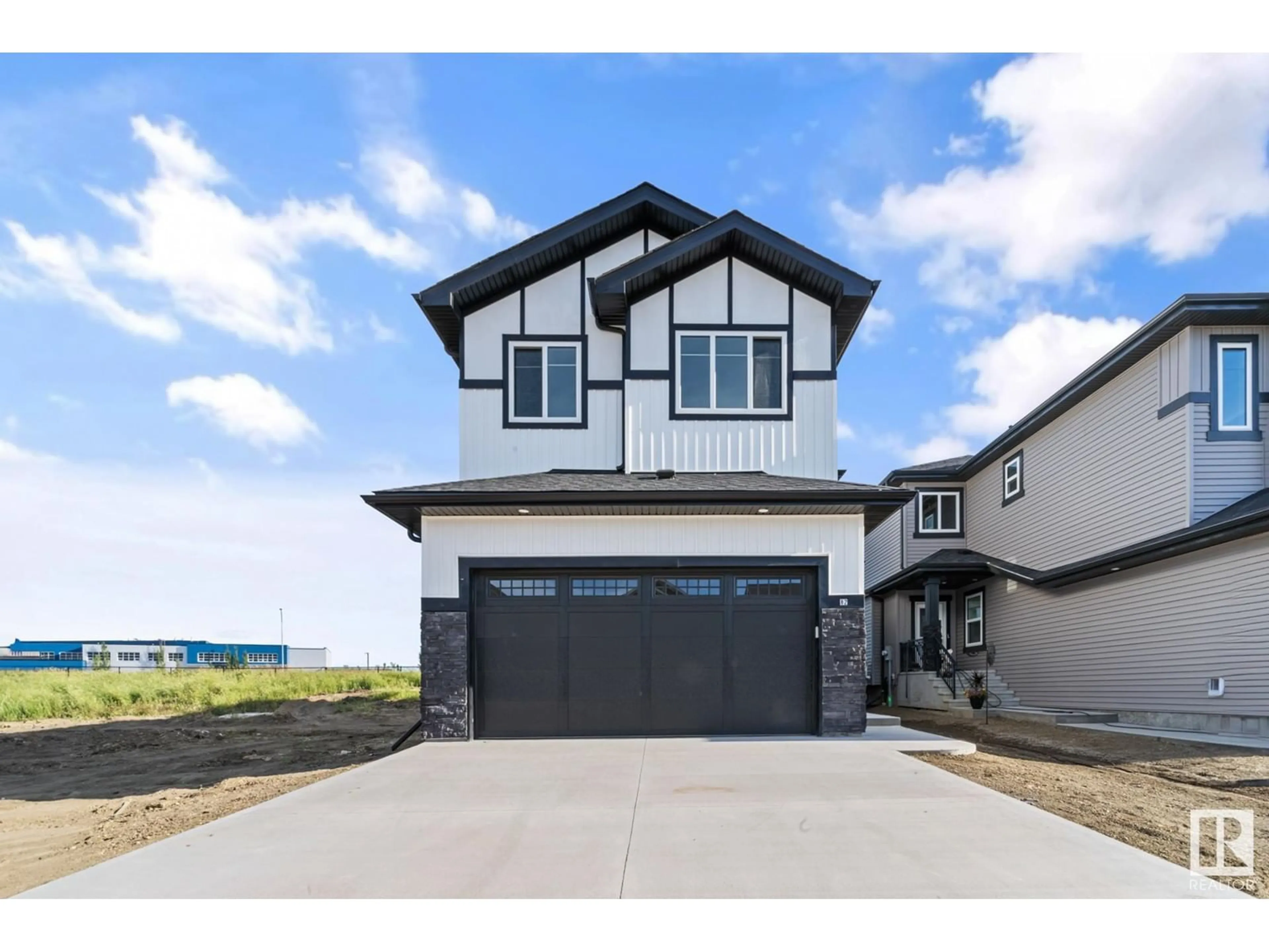 Home with vinyl exterior material, street for 175 Caledon CR, Spruce Grove Alberta T7X0Y8