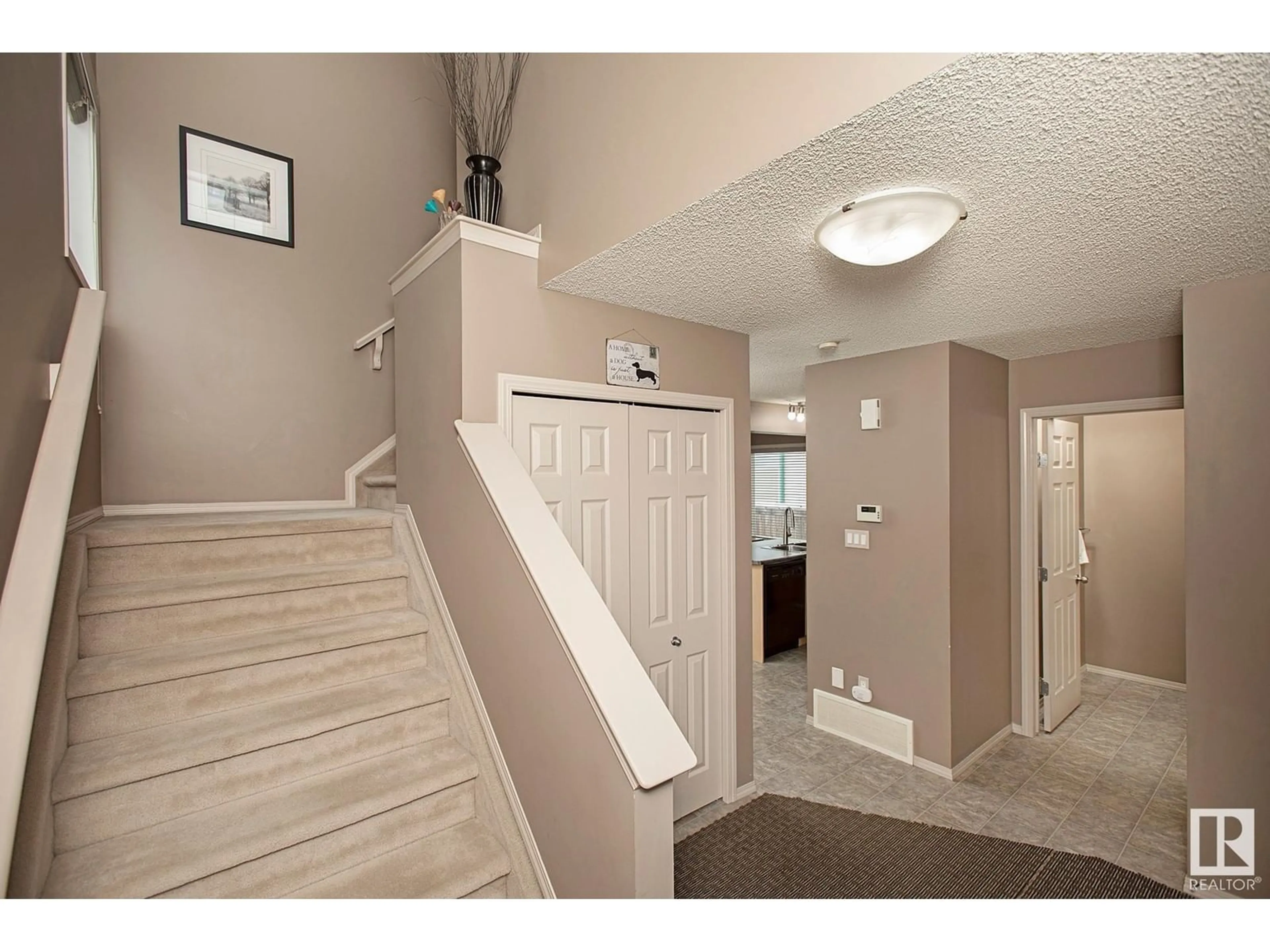 Indoor entryway for 3351 24 AV NW, Edmonton Alberta T6T1Y5