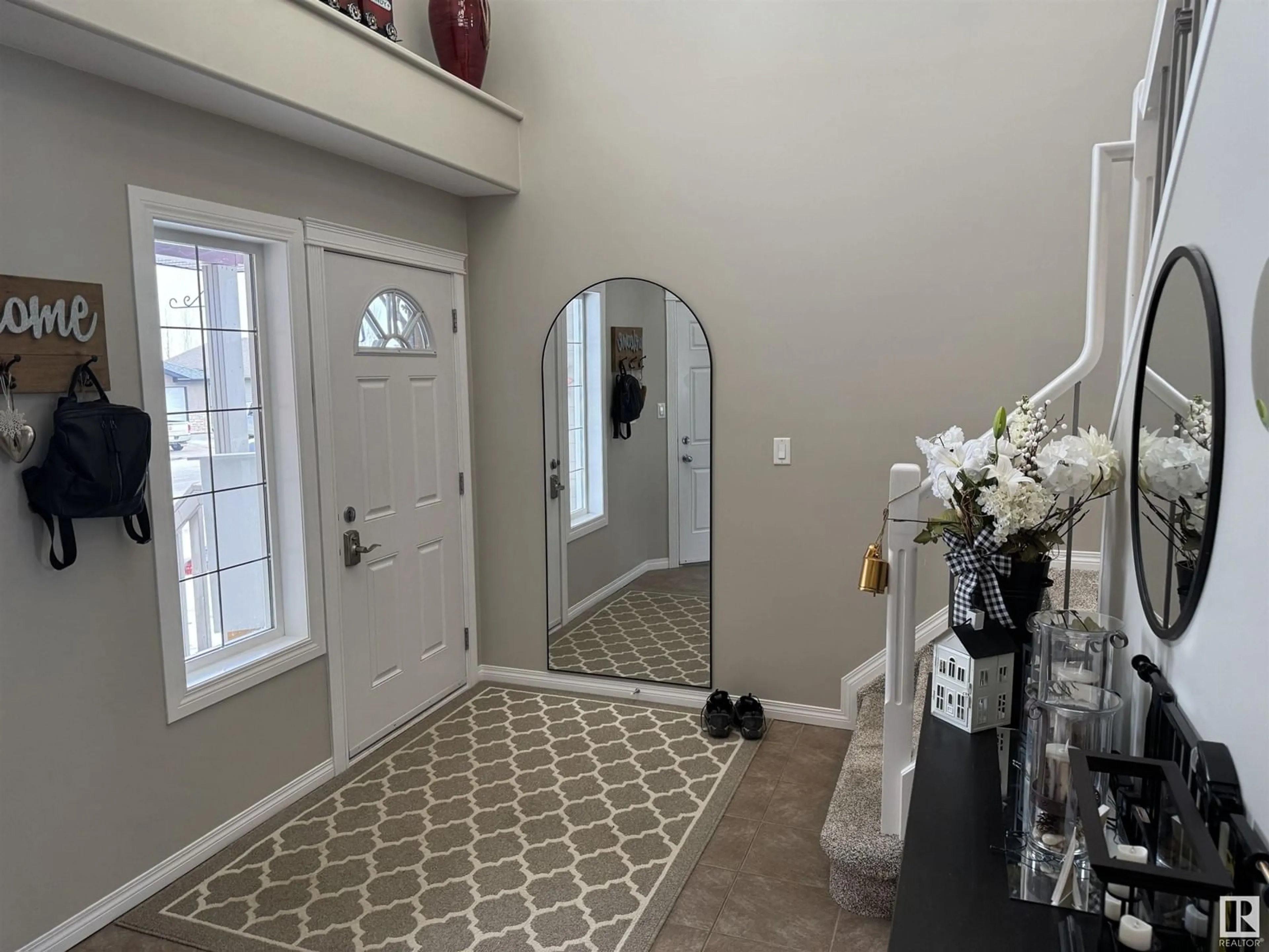 Indoor entryway for 4460 36 ST, Drayton Valley Alberta T7A0A1