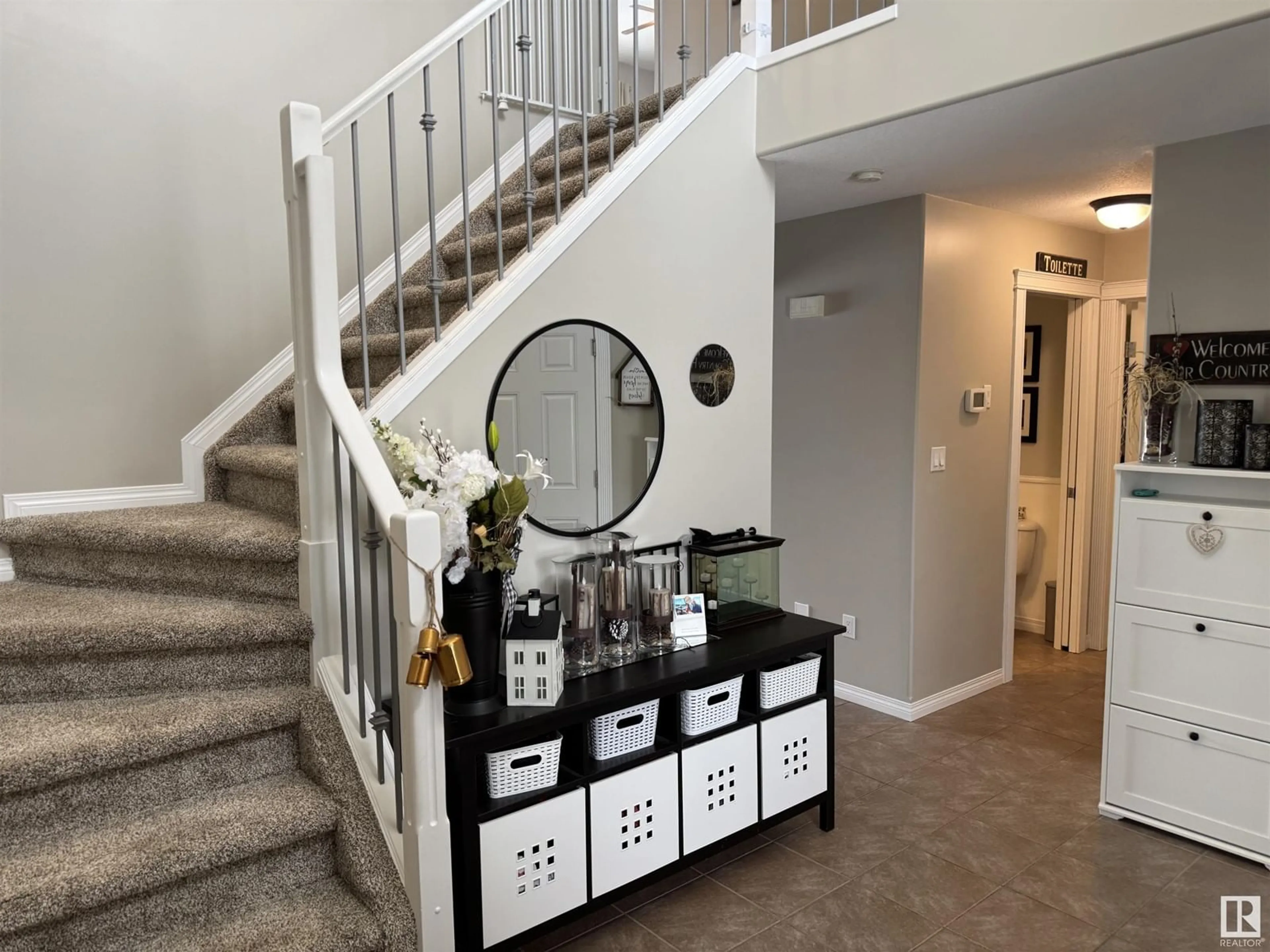 Indoor entryway for 4460 36 ST, Drayton Valley Alberta T7A0A1