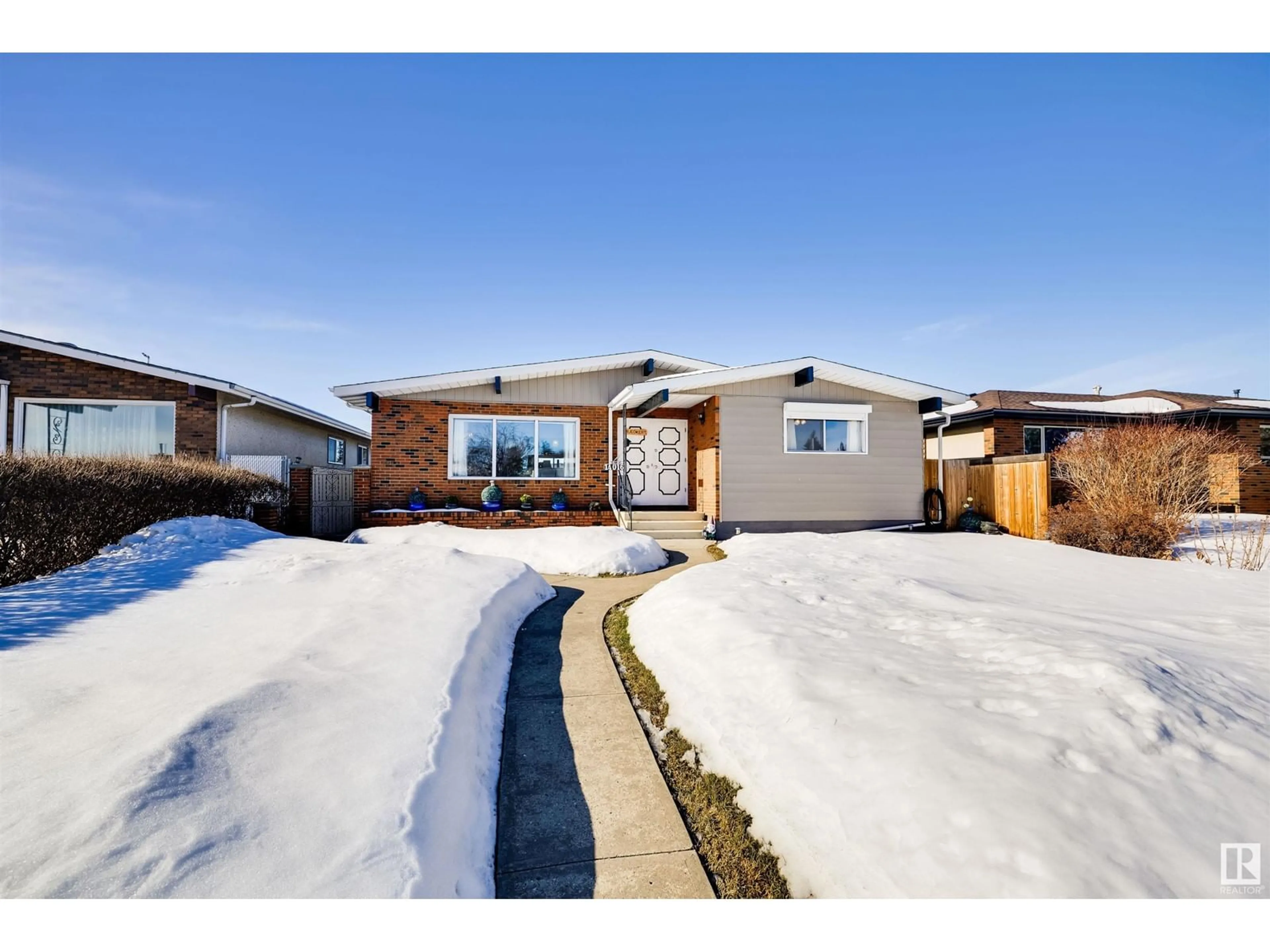 Unknown for 14016 95A ST NW, Edmonton Alberta T5E5Z4