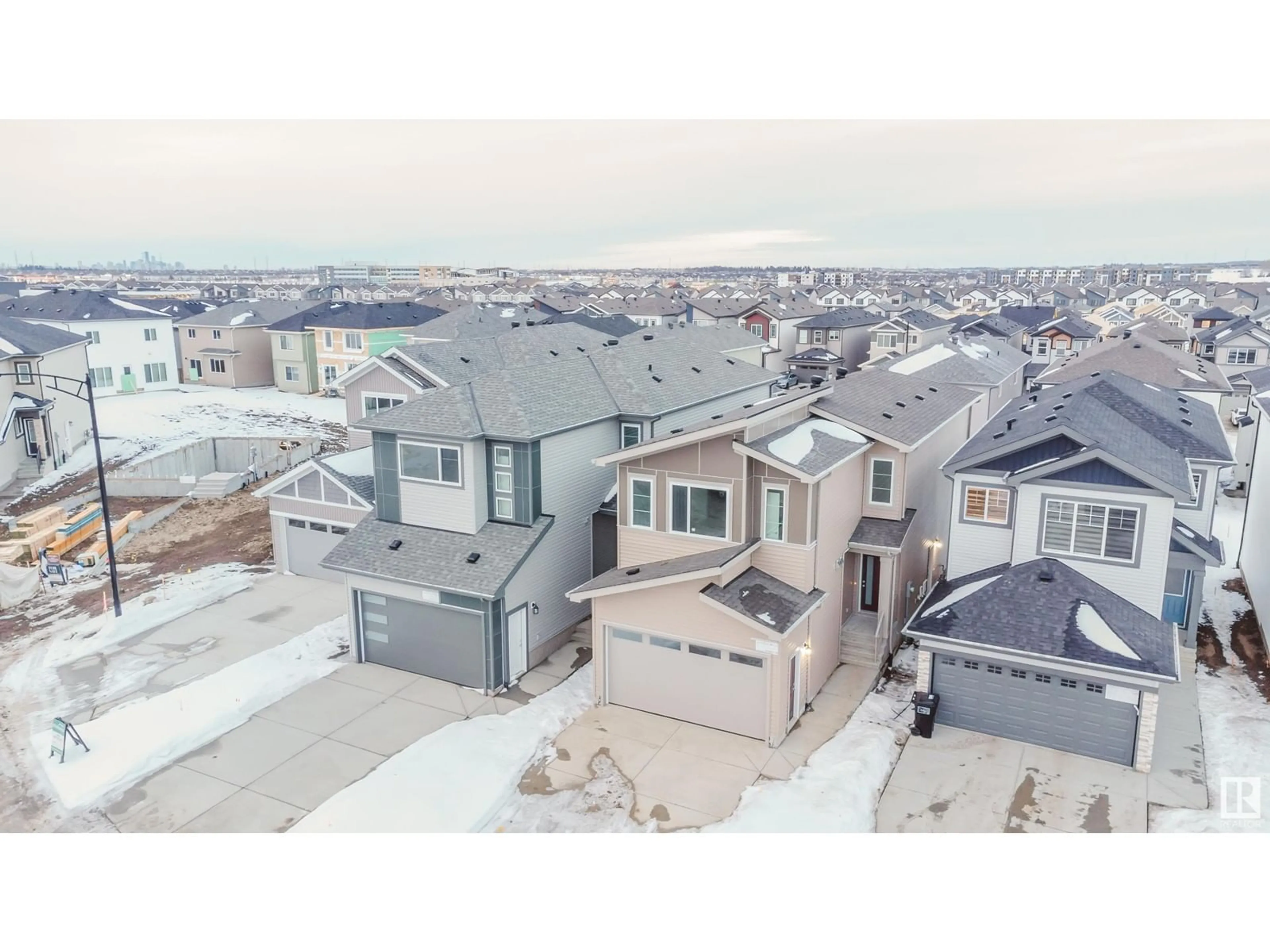 A pic from outside/outdoor area/front of a property/back of a property/a pic from drone, street for 1316 11 AV NW, Edmonton Alberta T6T2W3