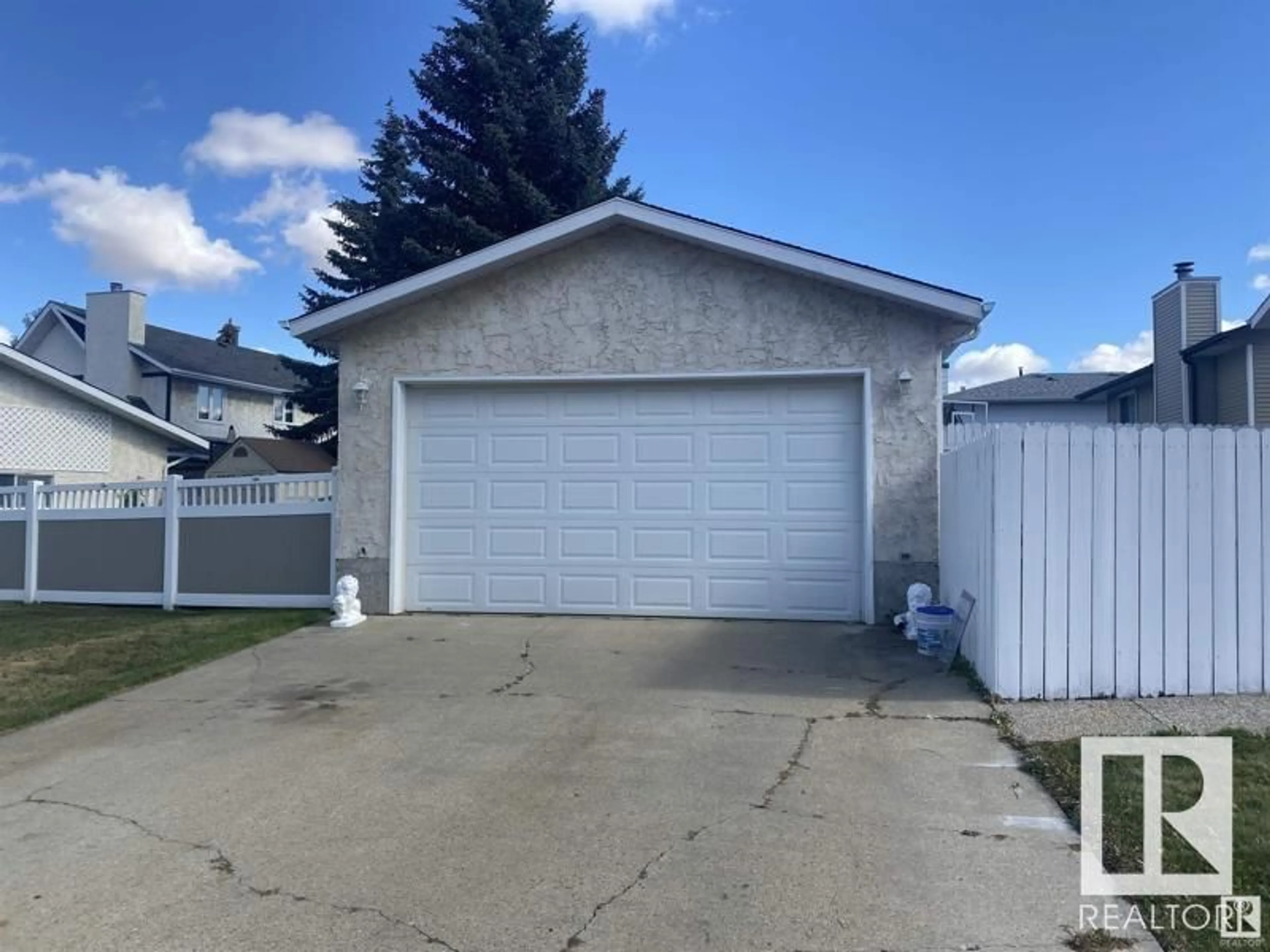Unknown for NW - 16907 93 ST, Edmonton Alberta T5Z1X5