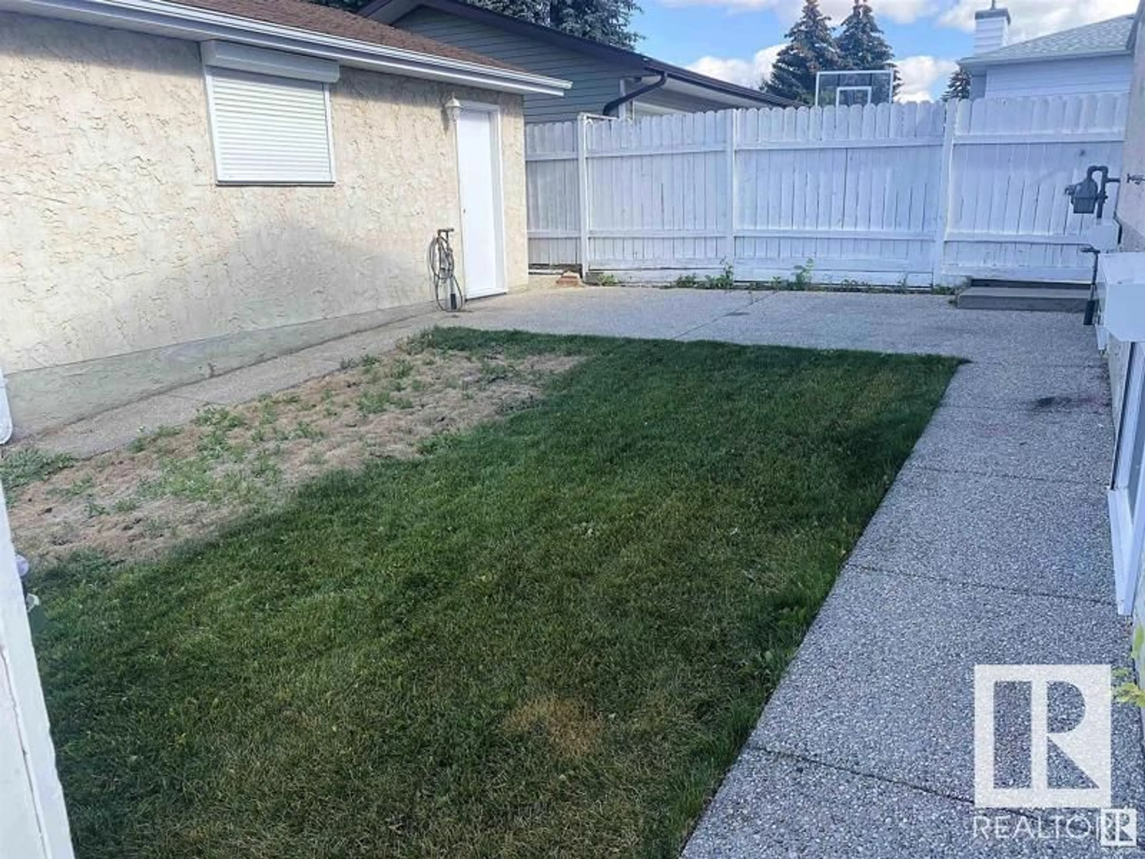 Patio, street for NW - 16907 93 ST, Edmonton Alberta T5Z1X5