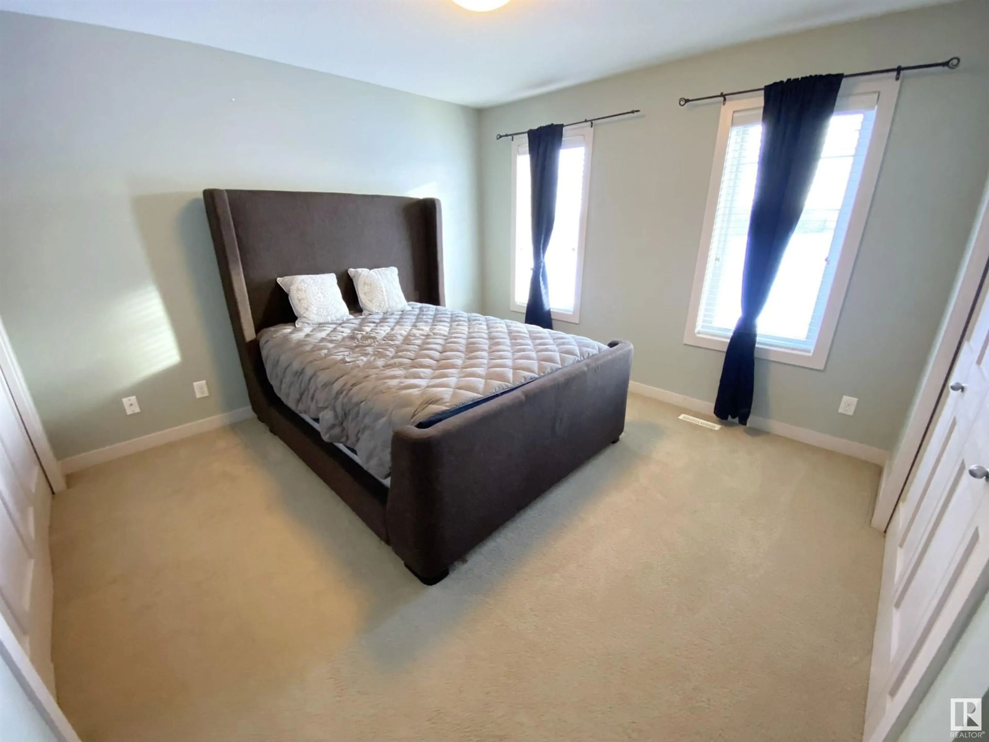 A pic of a room for #9 1776 CUNNINGHAM WY SW, Edmonton Alberta T6W2J5