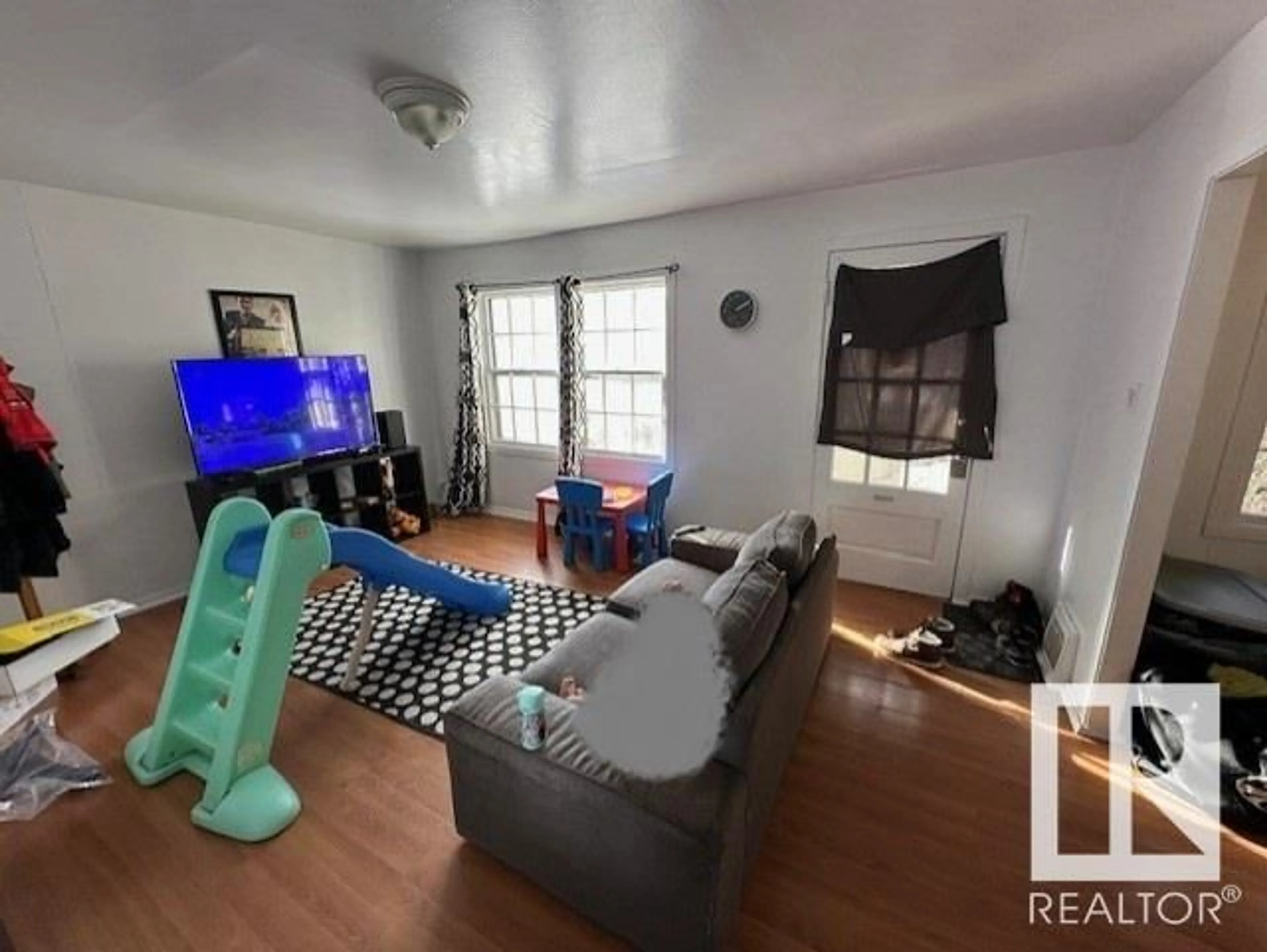 A pic of a room for 11503 89 ST NW, Edmonton Alberta T5B3V1