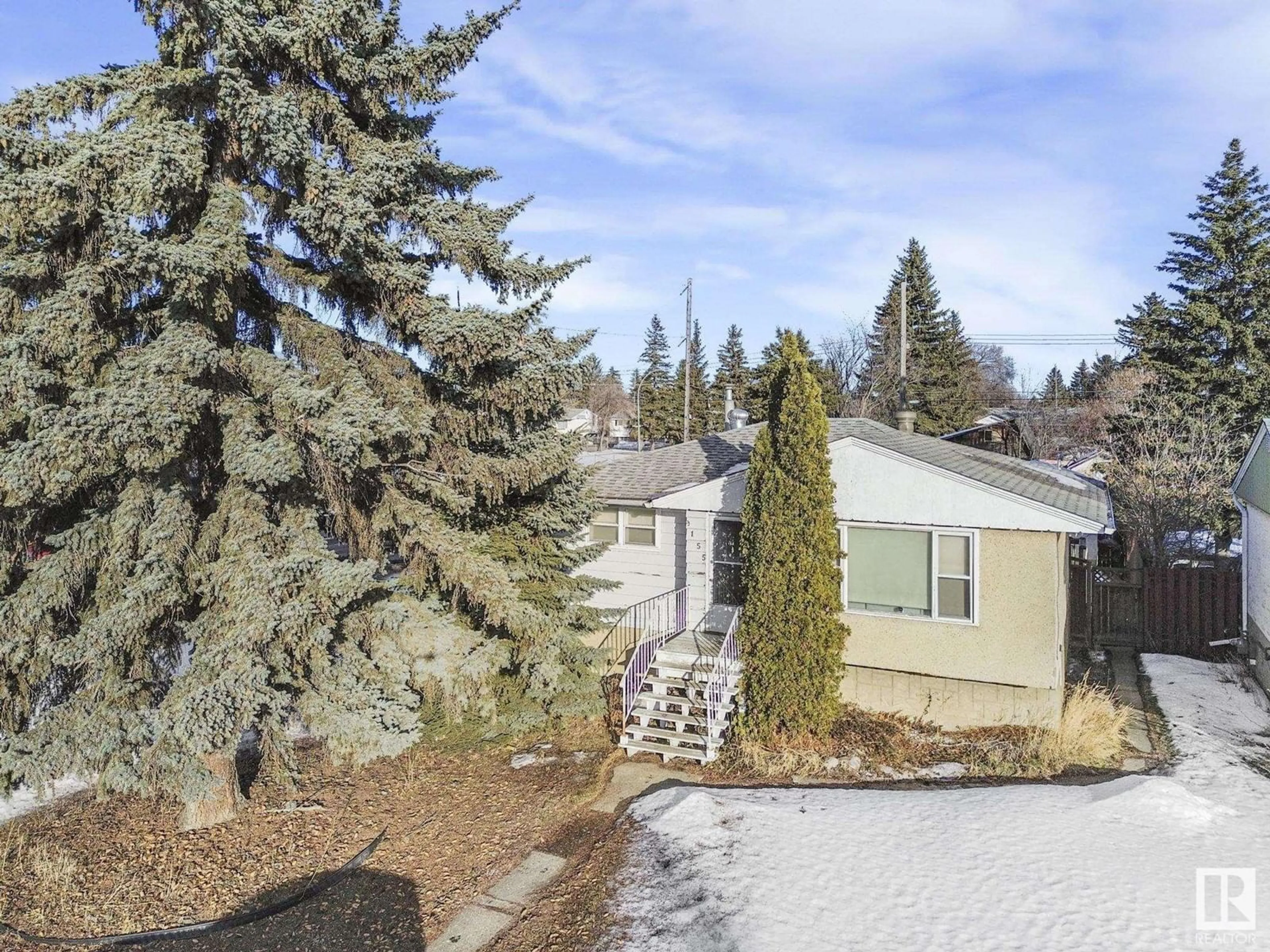 A pic from outside/outdoor area/front of a property/back of a property/a pic from drone, street for 9155 155 ST NW, Edmonton Alberta T5R1W6