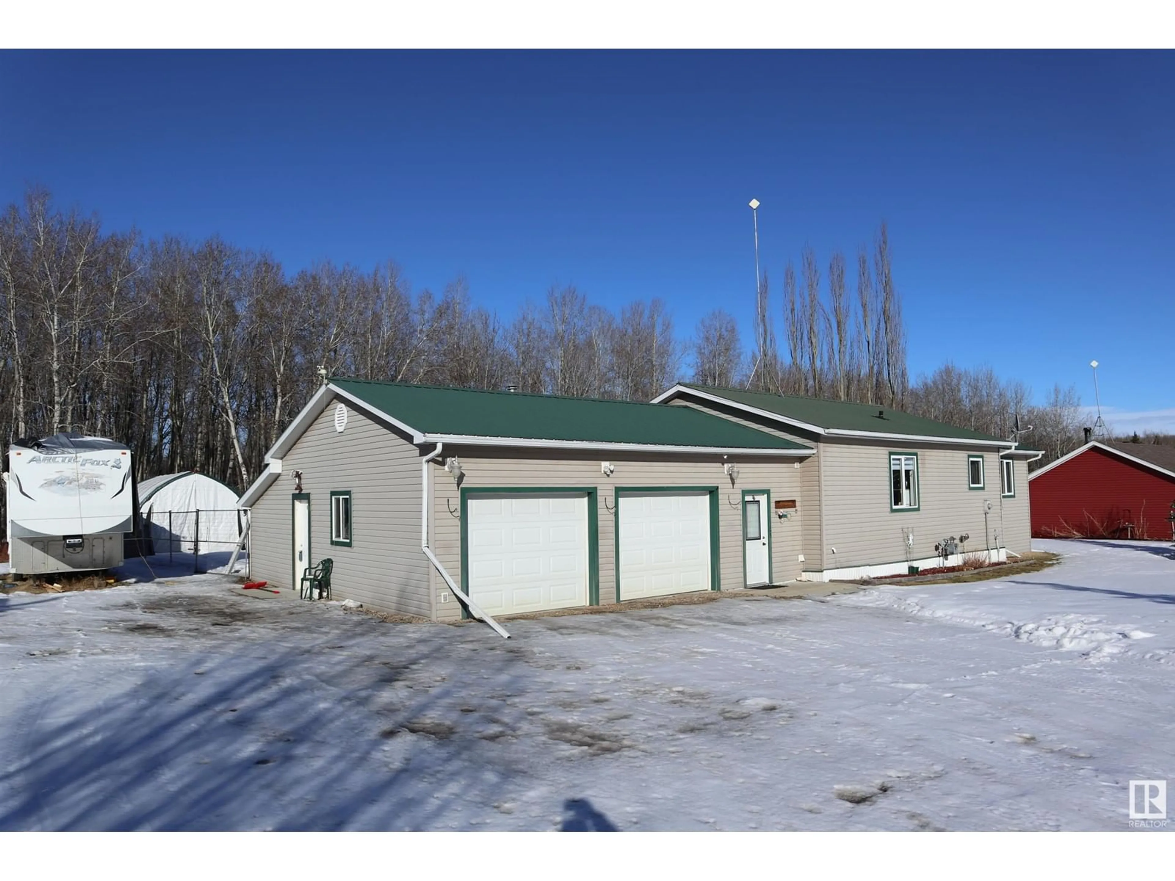 Indoor entryway for 172 55062 TWP ROAD 462, Rural Wetaskiwin County Alberta T0C0T0