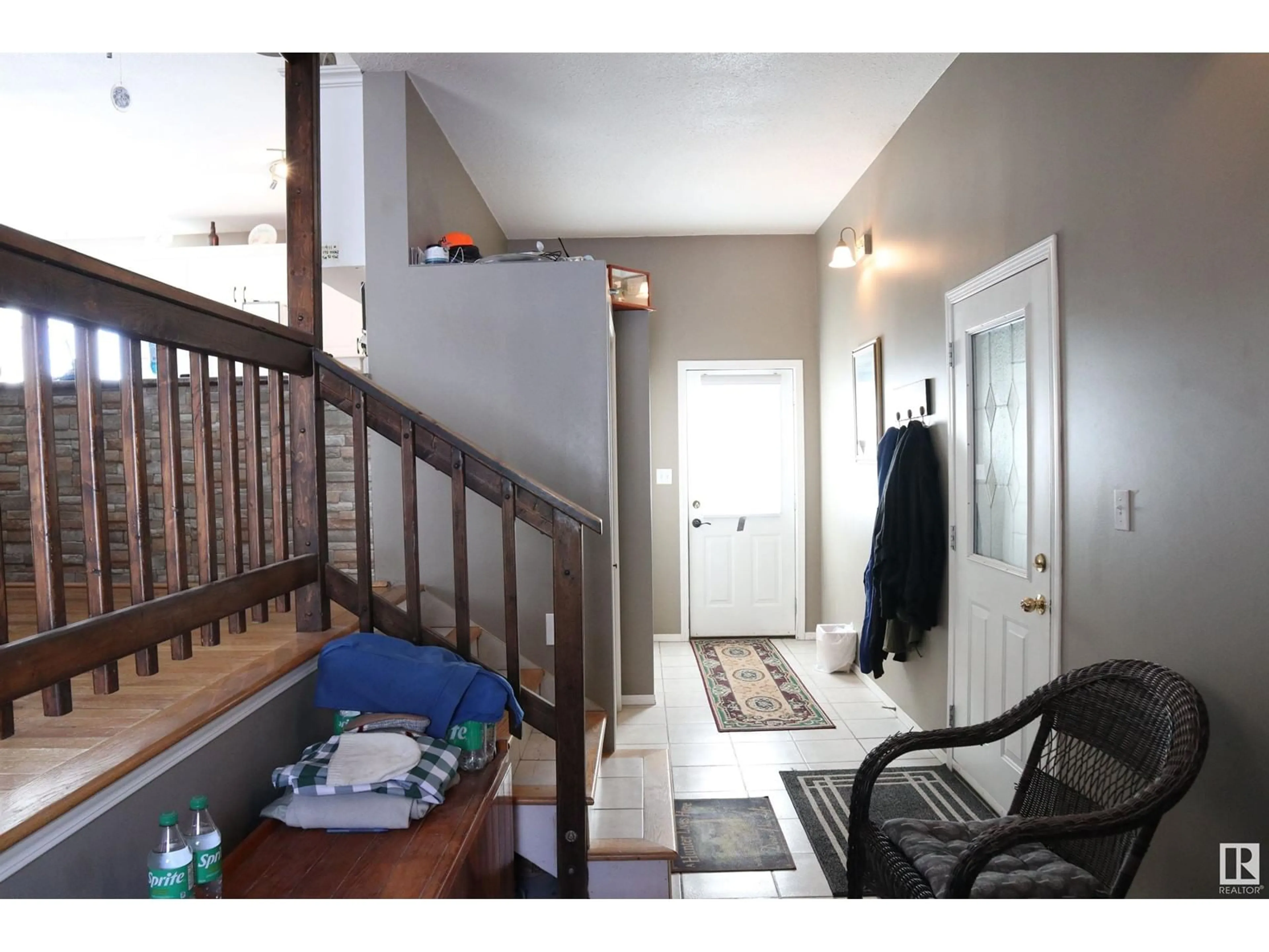 Indoor entryway for 172 55062 TWP ROAD 462, Rural Wetaskiwin County Alberta T0C0T0