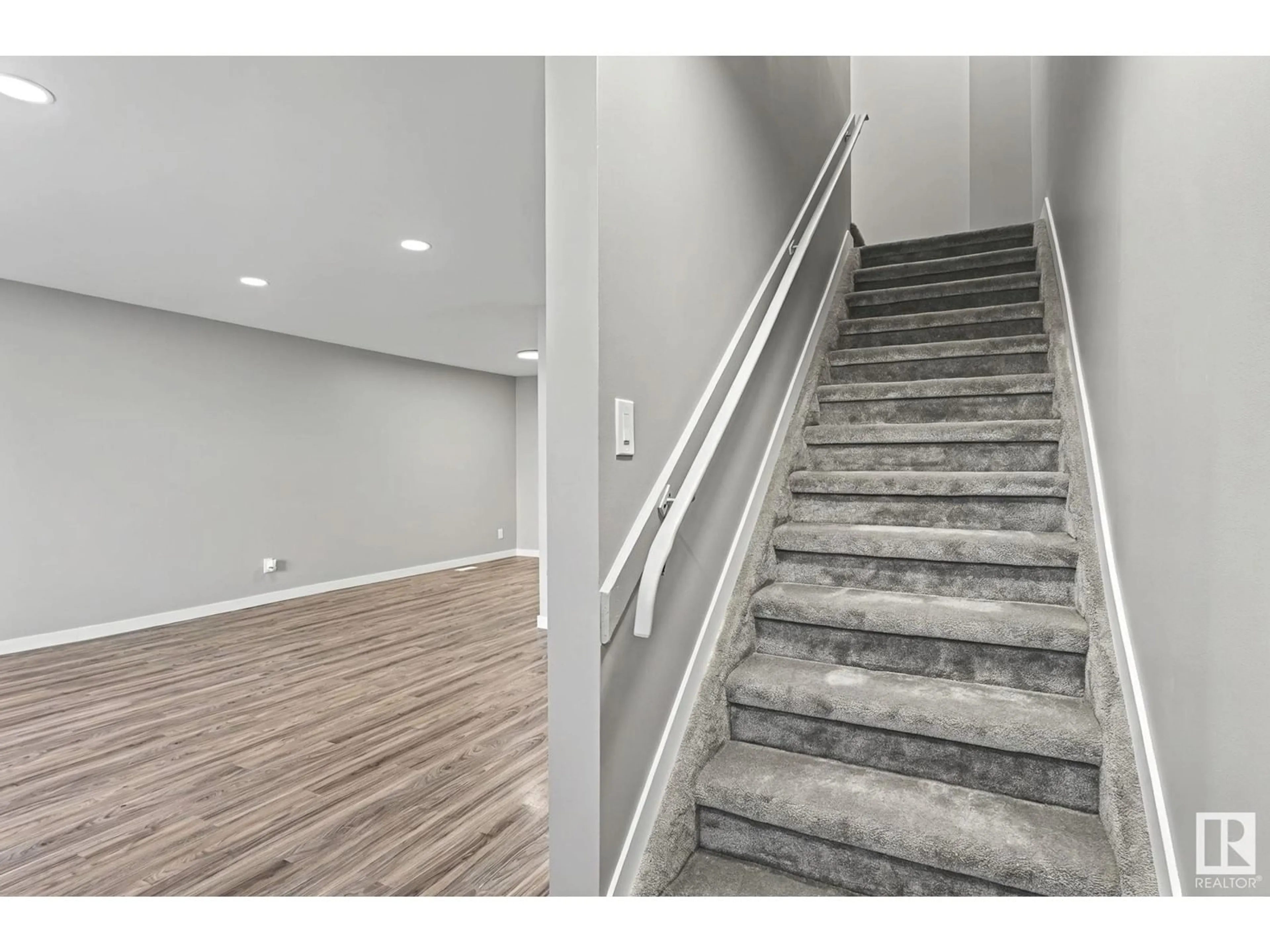 Stairs for 127 MARLBOROUGH PL NW, Edmonton Alberta T5T1Y6