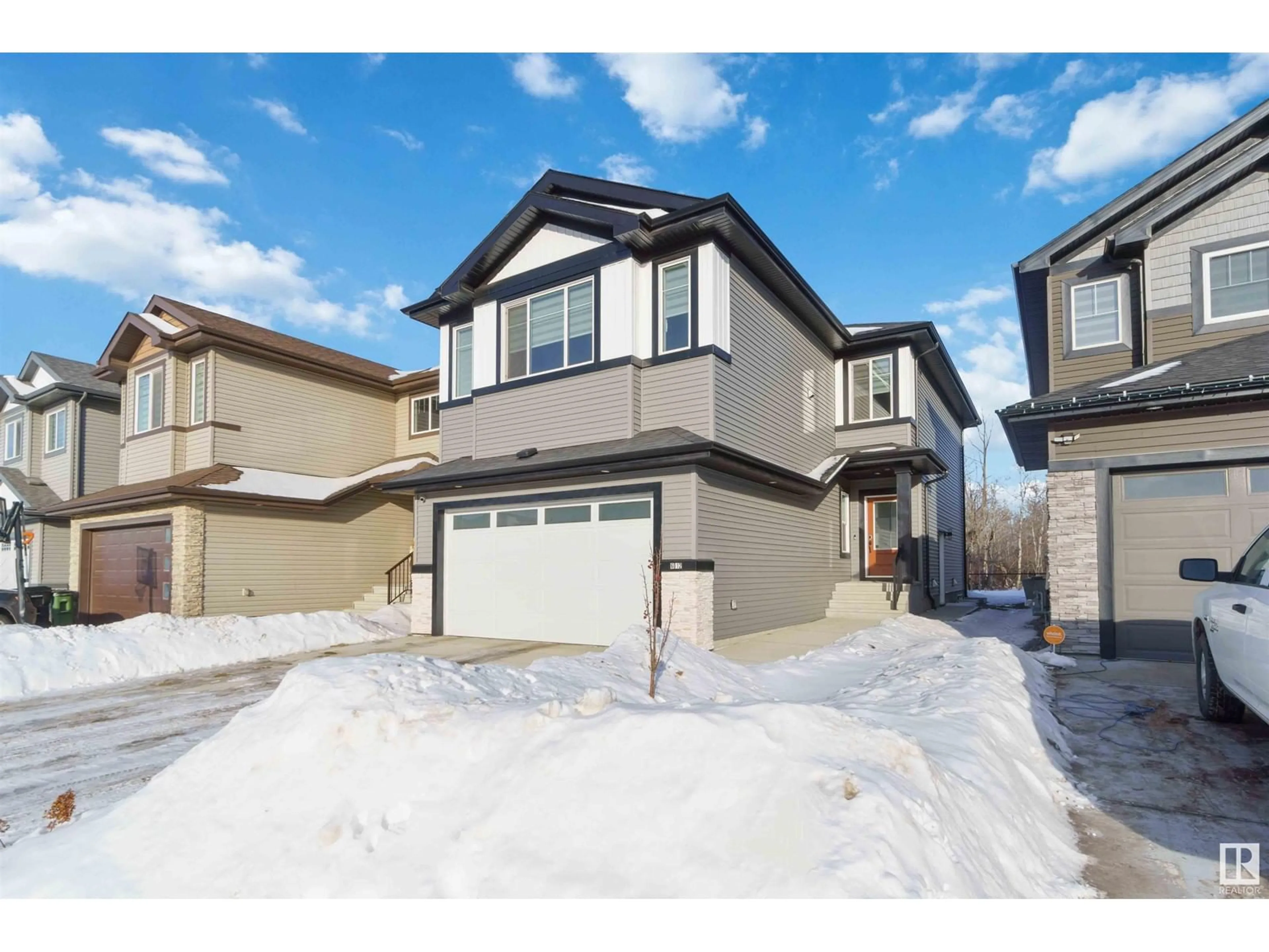 A pic from outside/outdoor area/front of a property/back of a property/a pic from drone, street for 6012 173 AV NW NW, Edmonton Alberta T5Y3W3